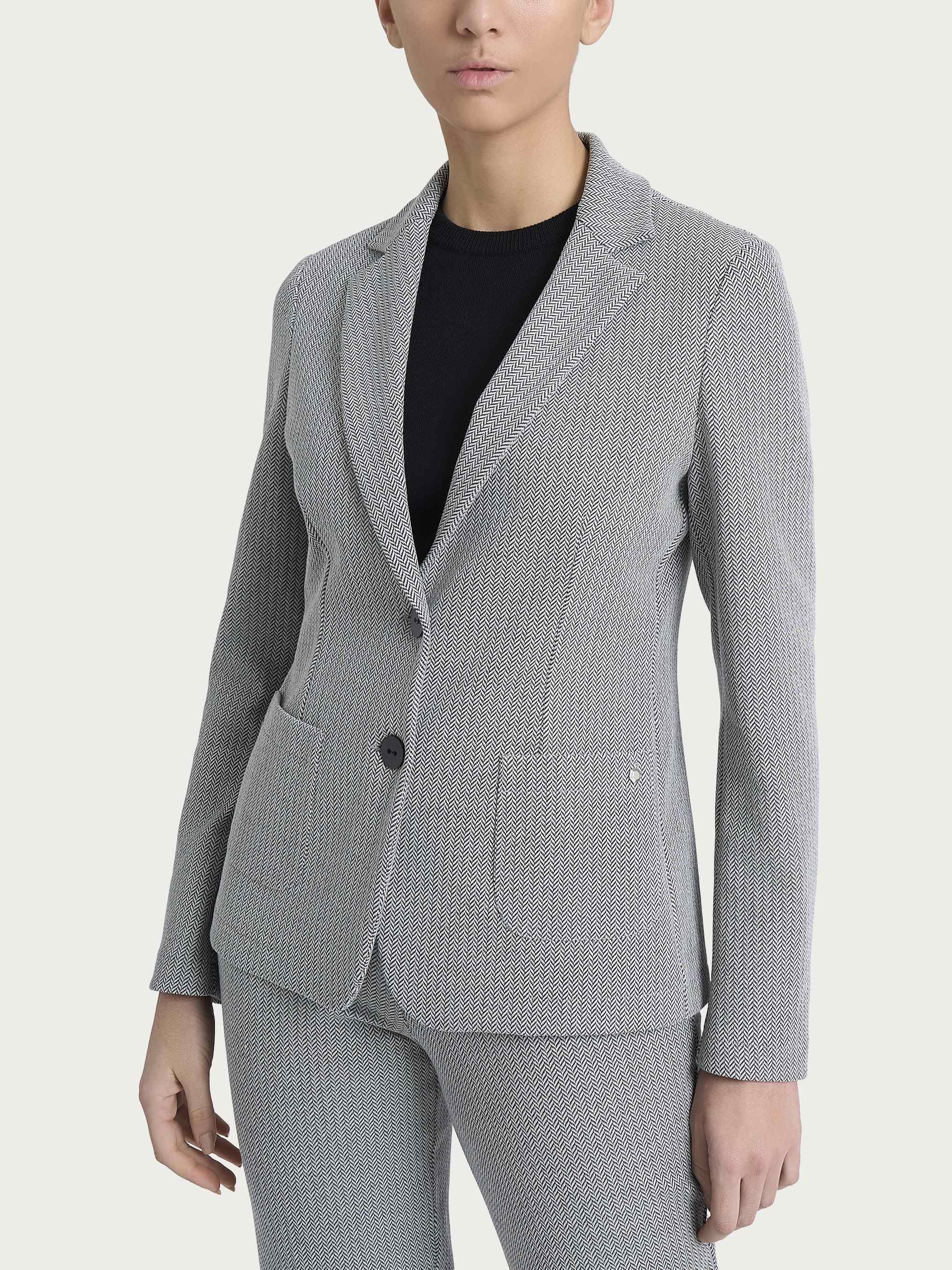 Blazer due bottoni con fantasia a spina di pesce in Eco Jacquard - Fant.Nero