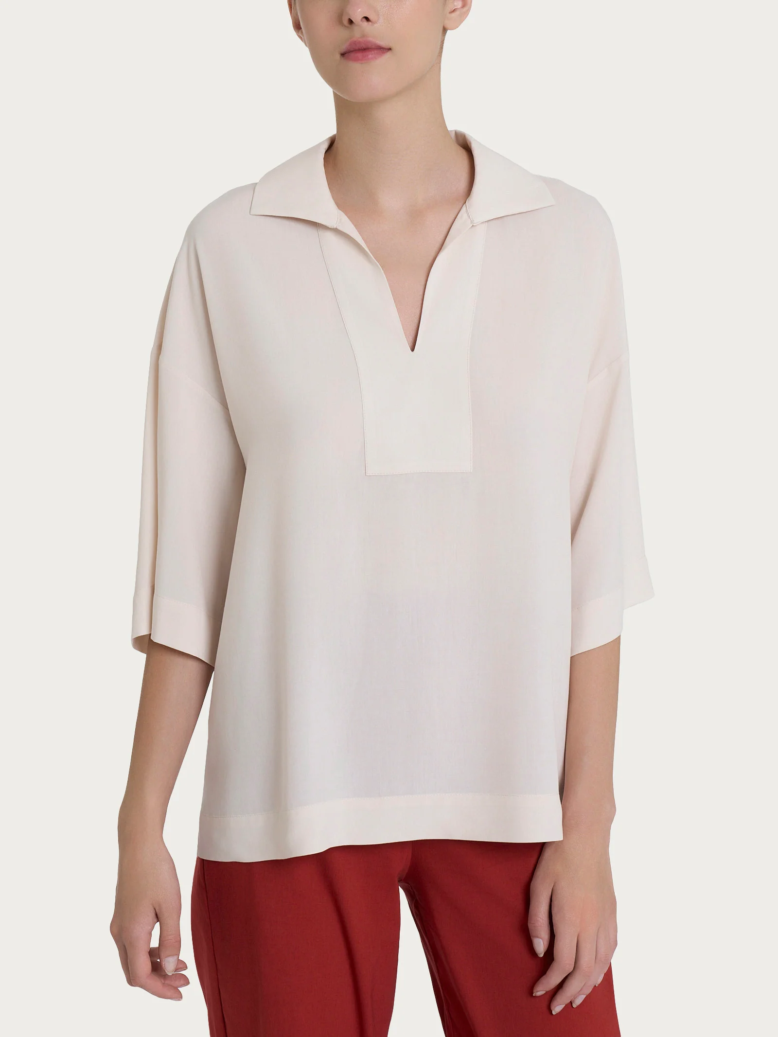 Blusa con colletto polo in EcoSeta - Champignon