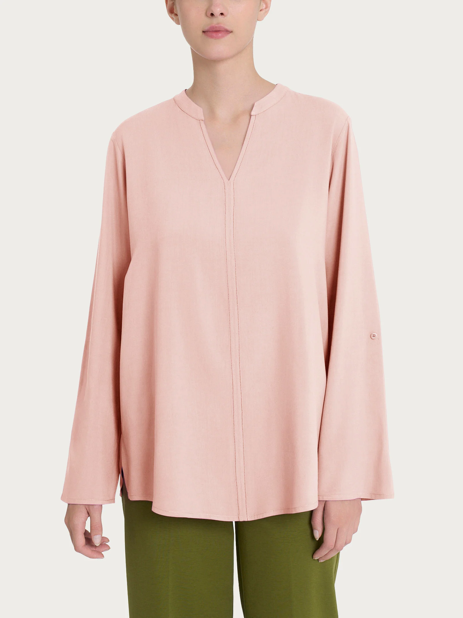 Blusa con collo alla coreana e manica risvoltabile in Ecoseta - Cameo Rose