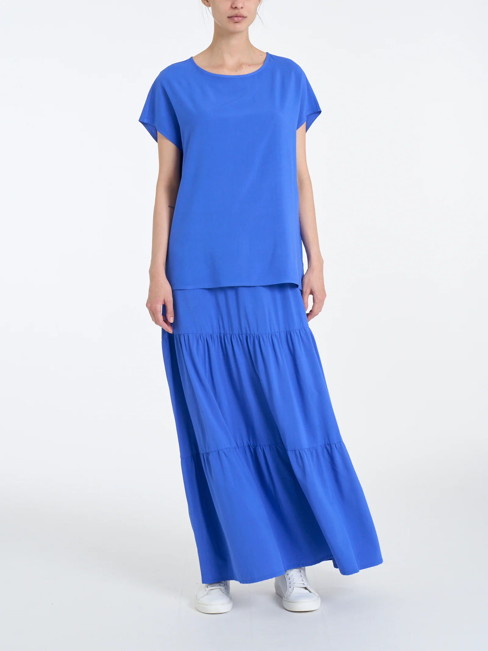 Blusa con manica Kimono in Ecoseta - Dazzling Blue - Image 4