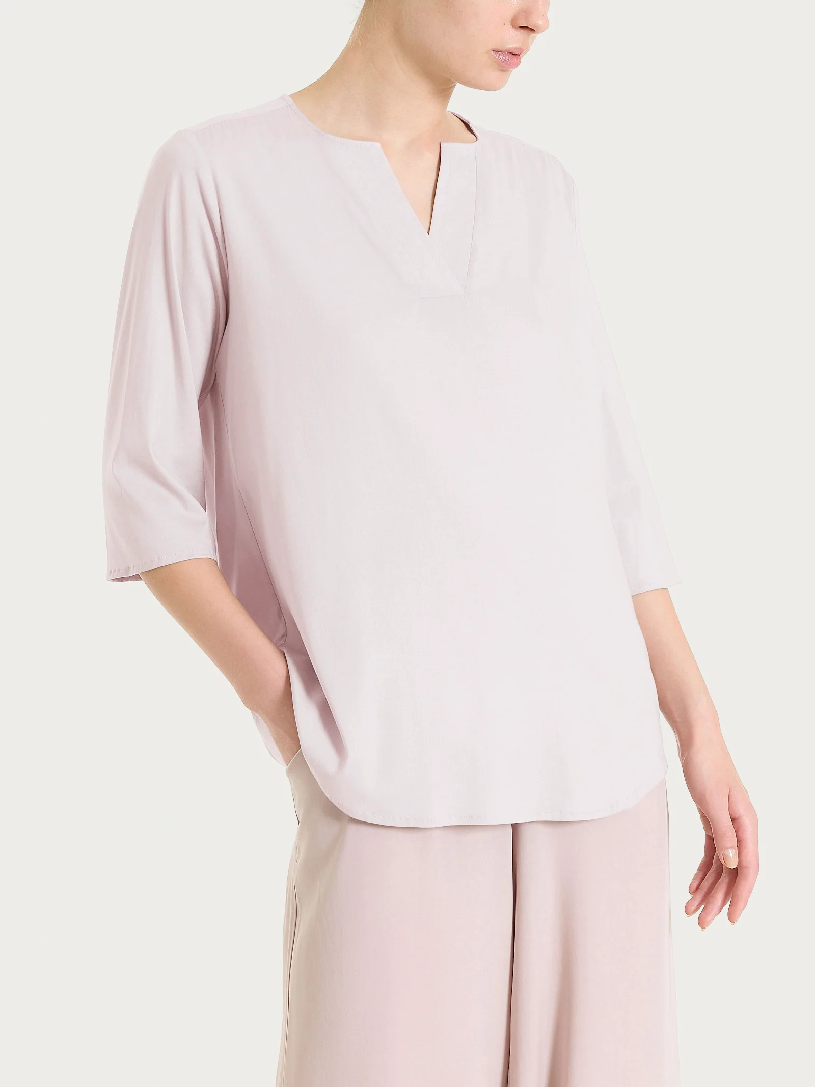 Blusa con scollo a V in Voile Stretch - Hushed Violet