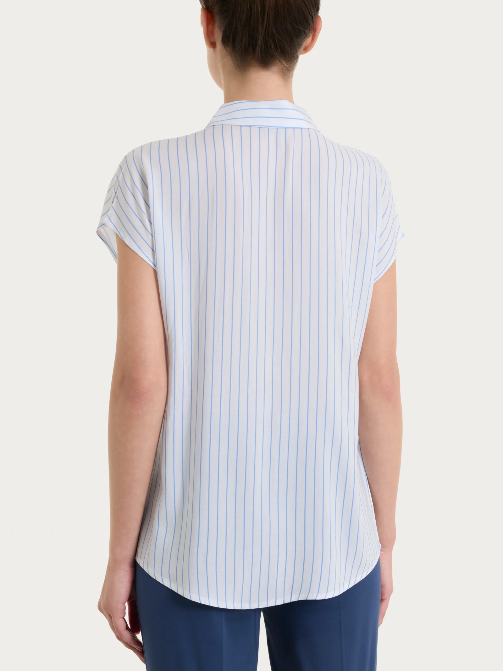Camicia a righe con manica corta in Ecoseta - Fant. Bel Air Blue - Image 2