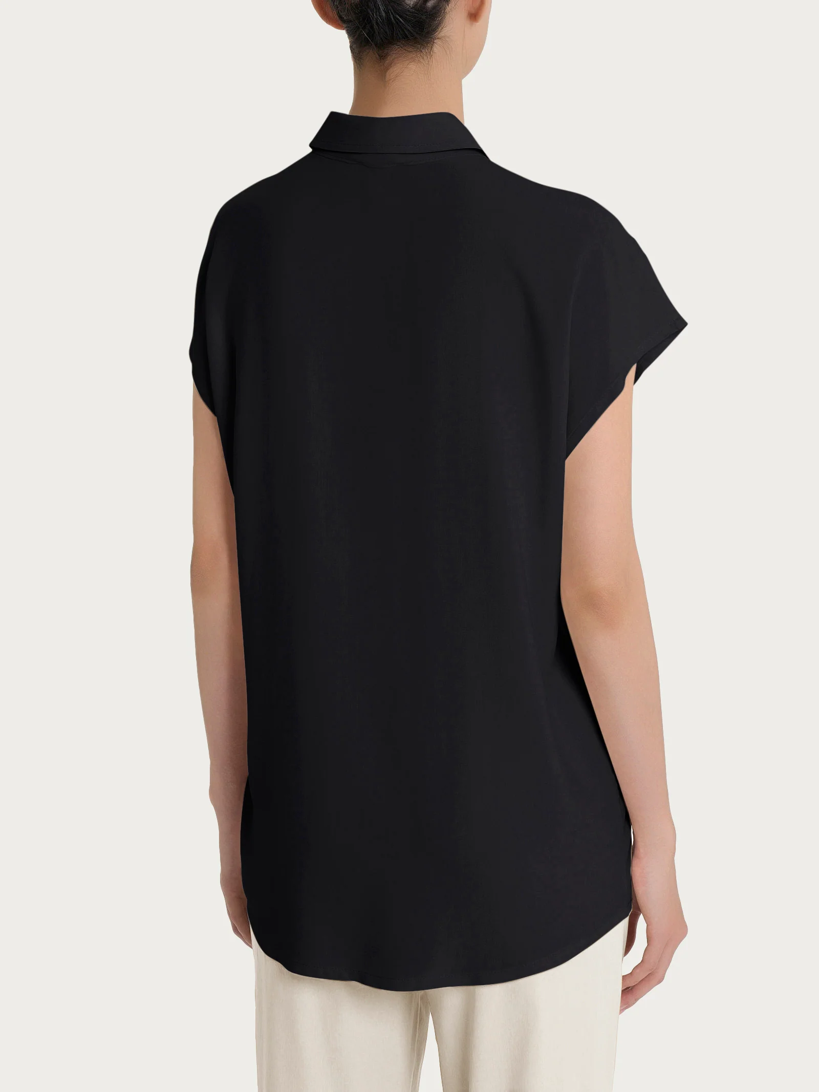 Camicia con manica corta a kimono in Ecoseta - Nero - Image 2