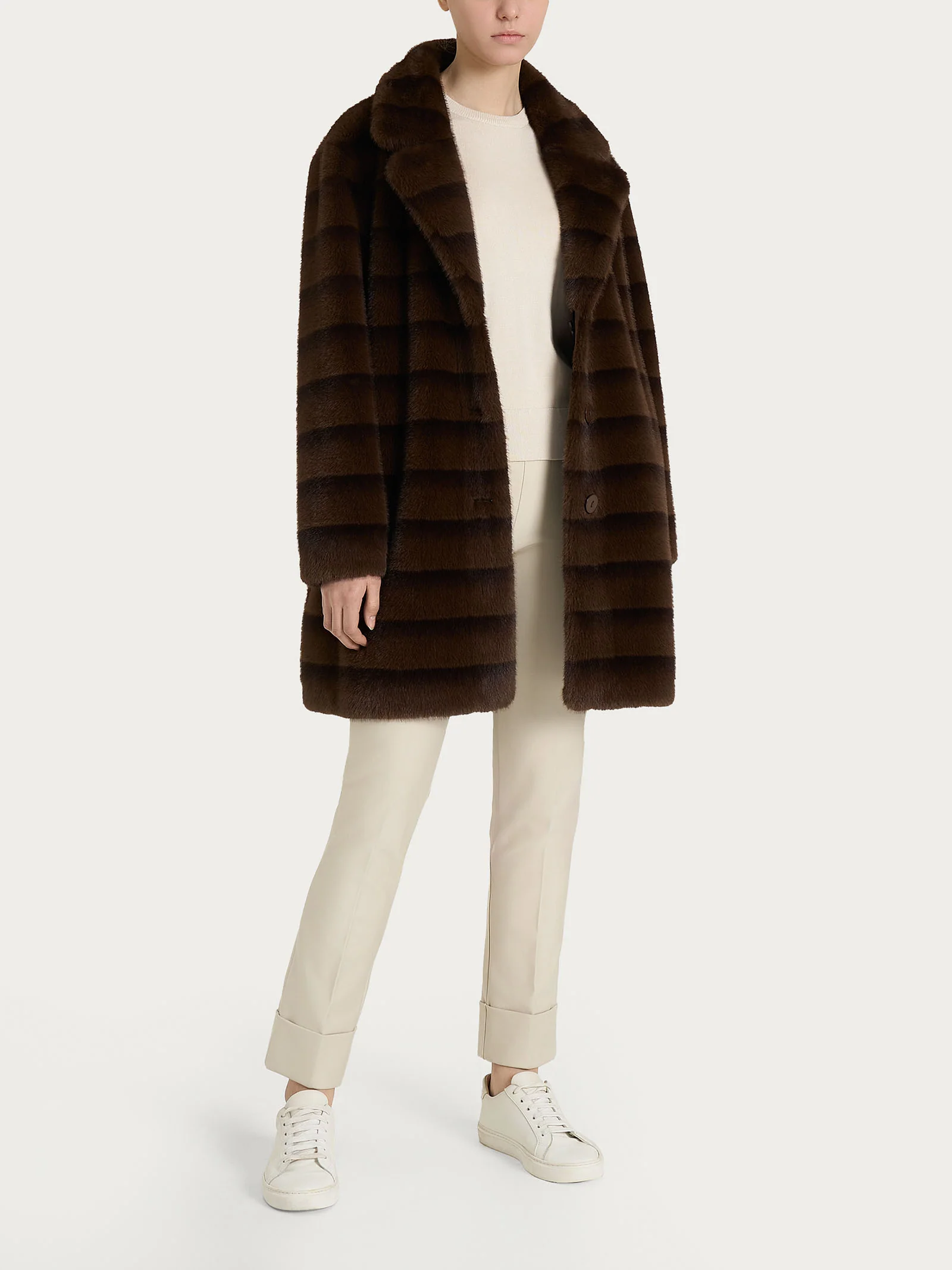 Cappotto con revers double-face in Vegan Fur - Fant. Chocolate Torte - Image 8