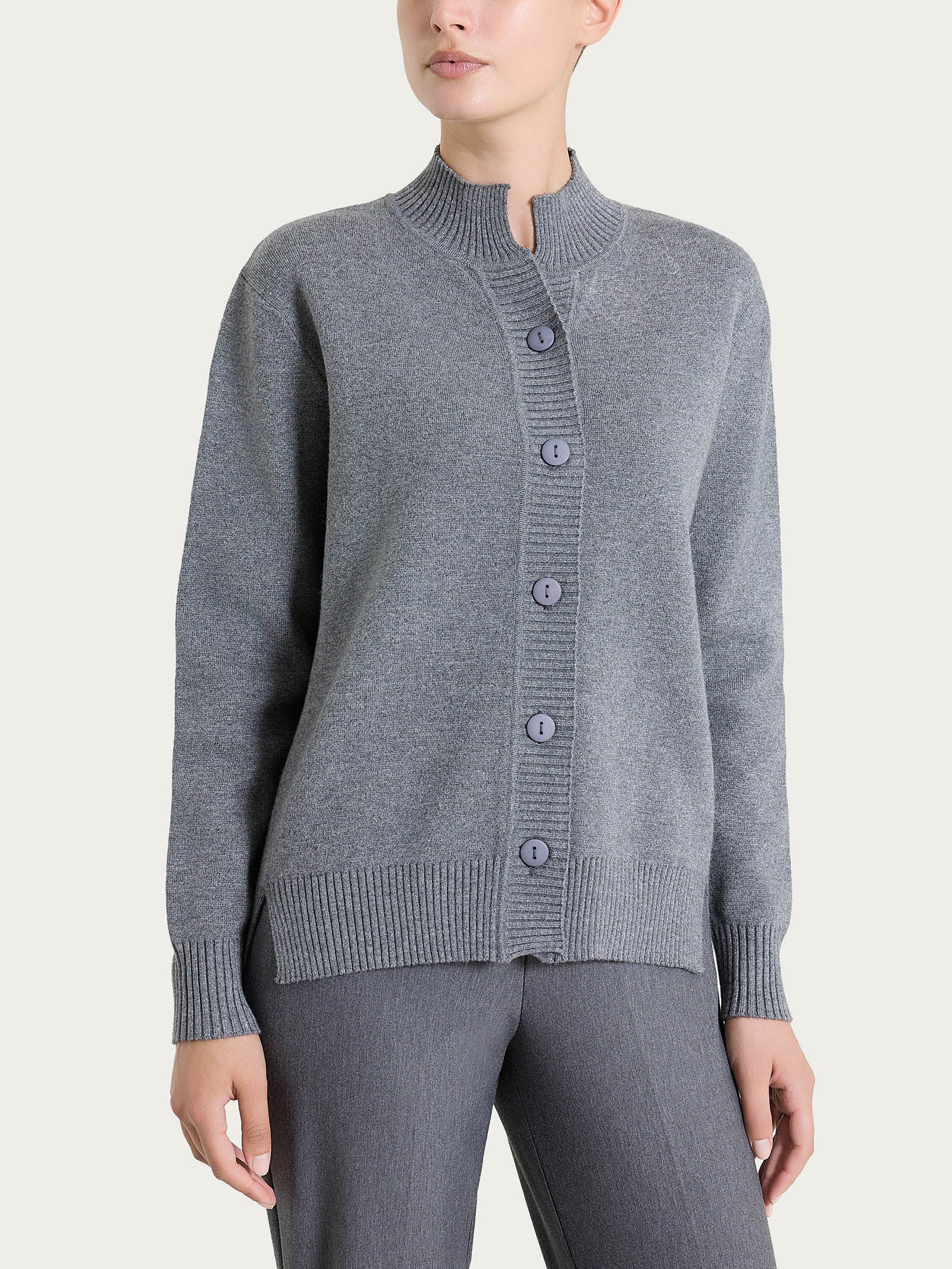 Cardigan asimmetrico con collo alto in Super Soft - Ferro Mel.