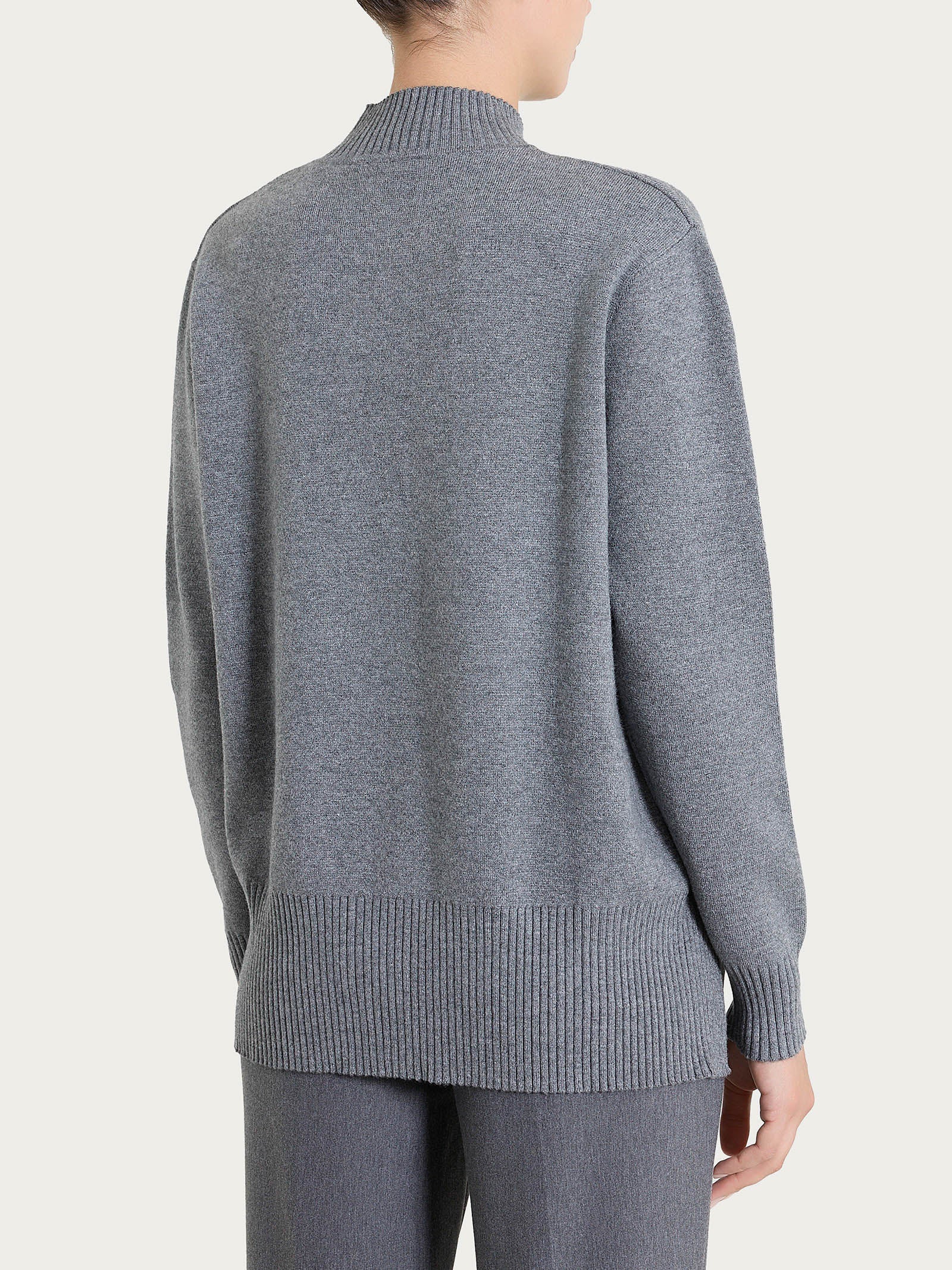 Cardigan asimmetrico con collo alto in Super Soft - Ferro Mel. - Image 2