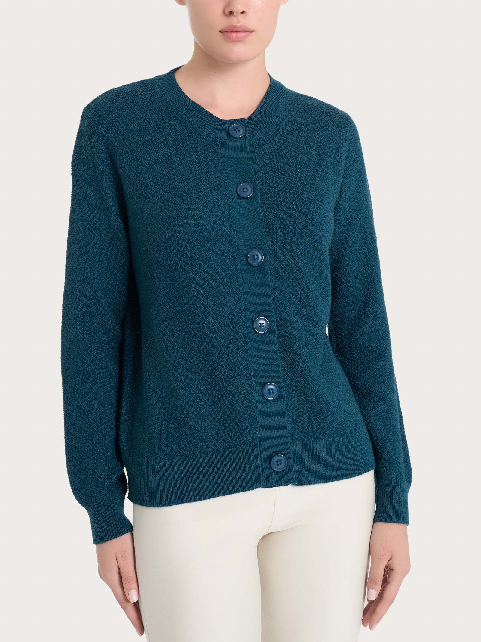 Cardigan corto con bottoni in Merino Soft - Reflecting Pond