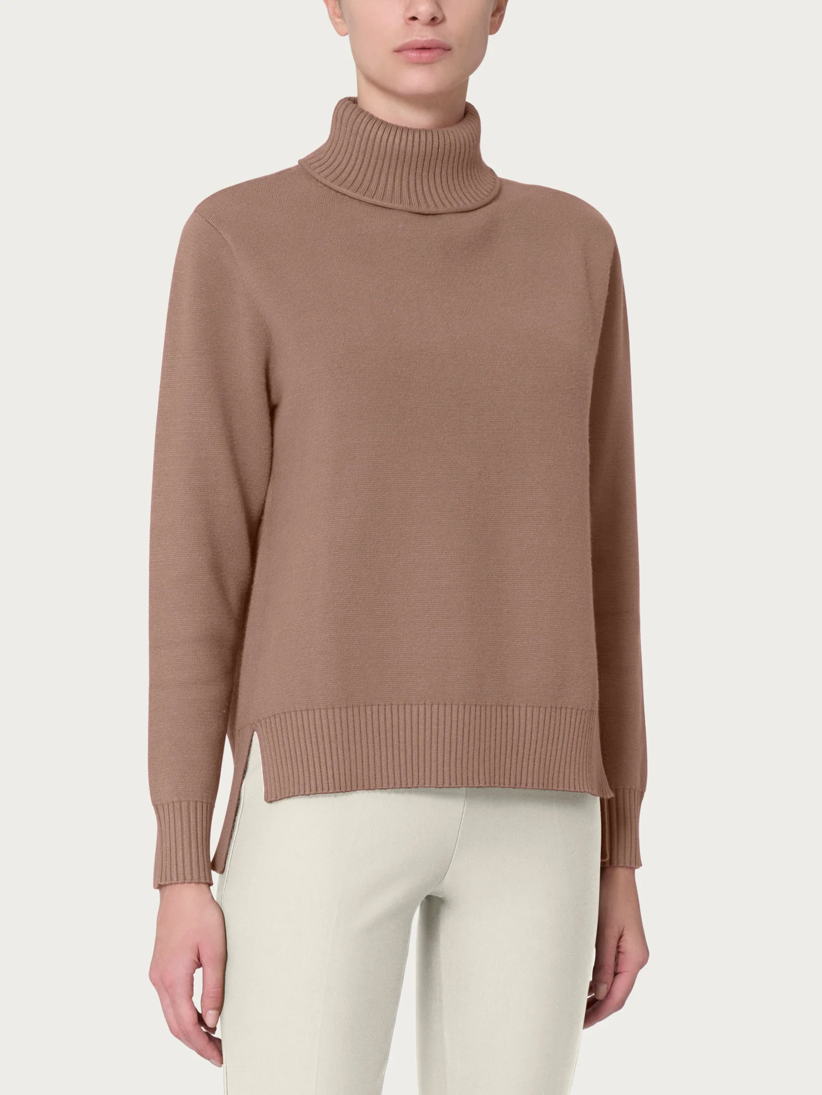 Dolcevita asimmetrico in Super Soft - Pine Bark