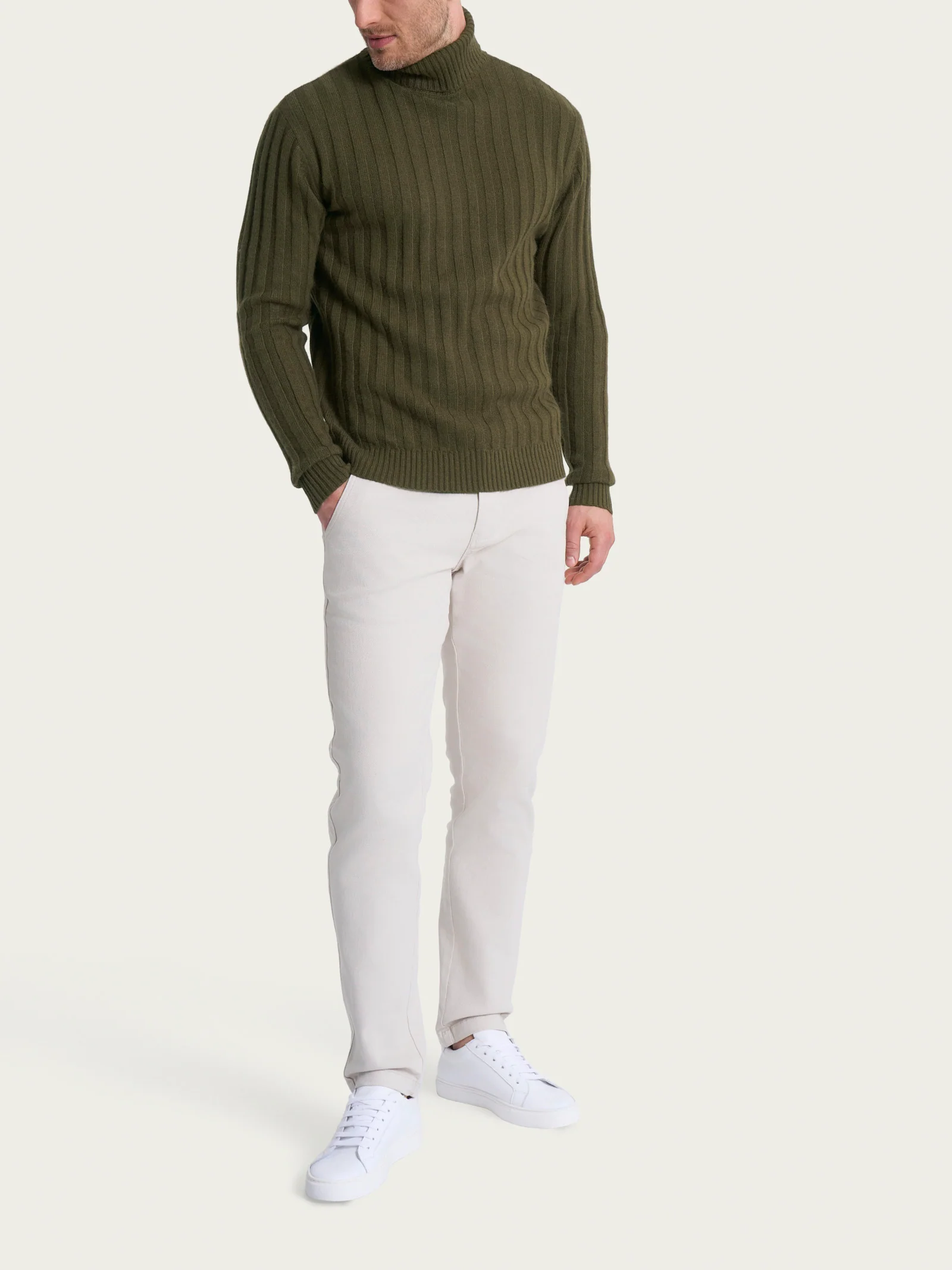 Dolcevita con costa piatta in Natural Soft - Dark Olive - Image 4