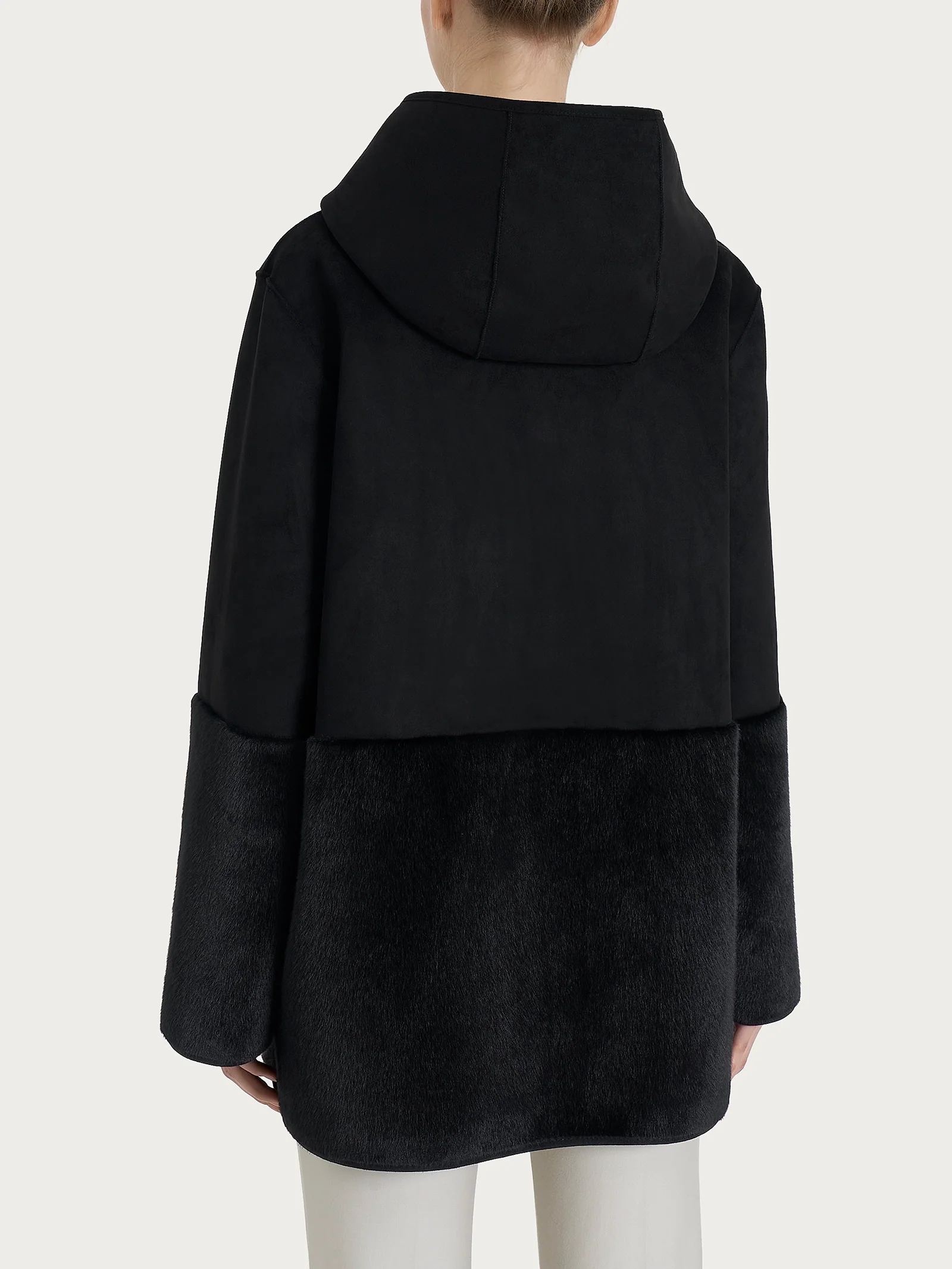 Giacca con cappuccio double-face in Vegan Shearling - Nero - Image 4