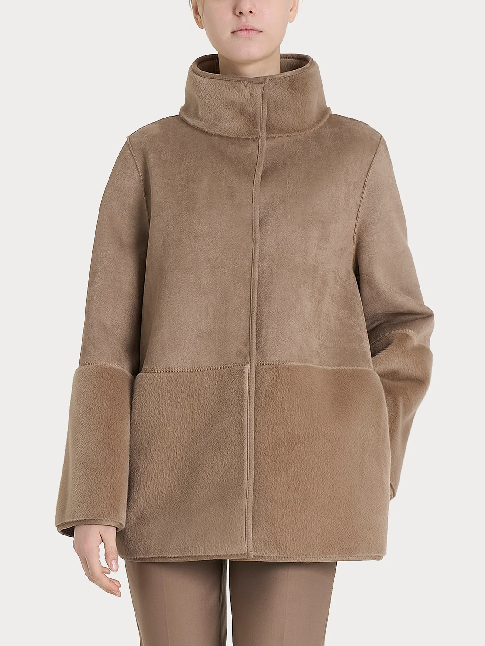 Giacca lunga con collo alto double-face in Vegan Shearling  - Pine Bark - Image 2