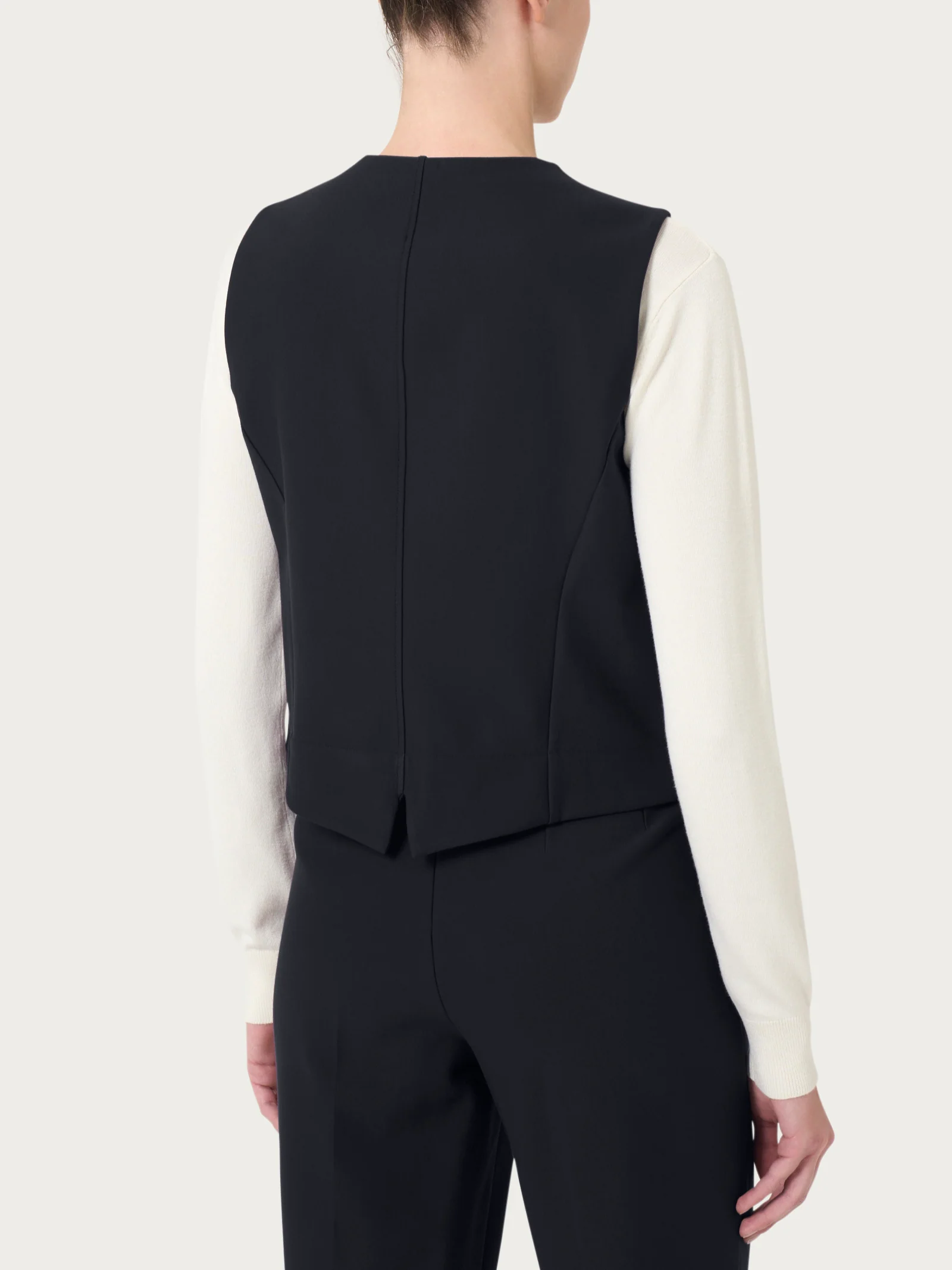 Gilet con quattro bottoni in Compact - Nero - Image 2
