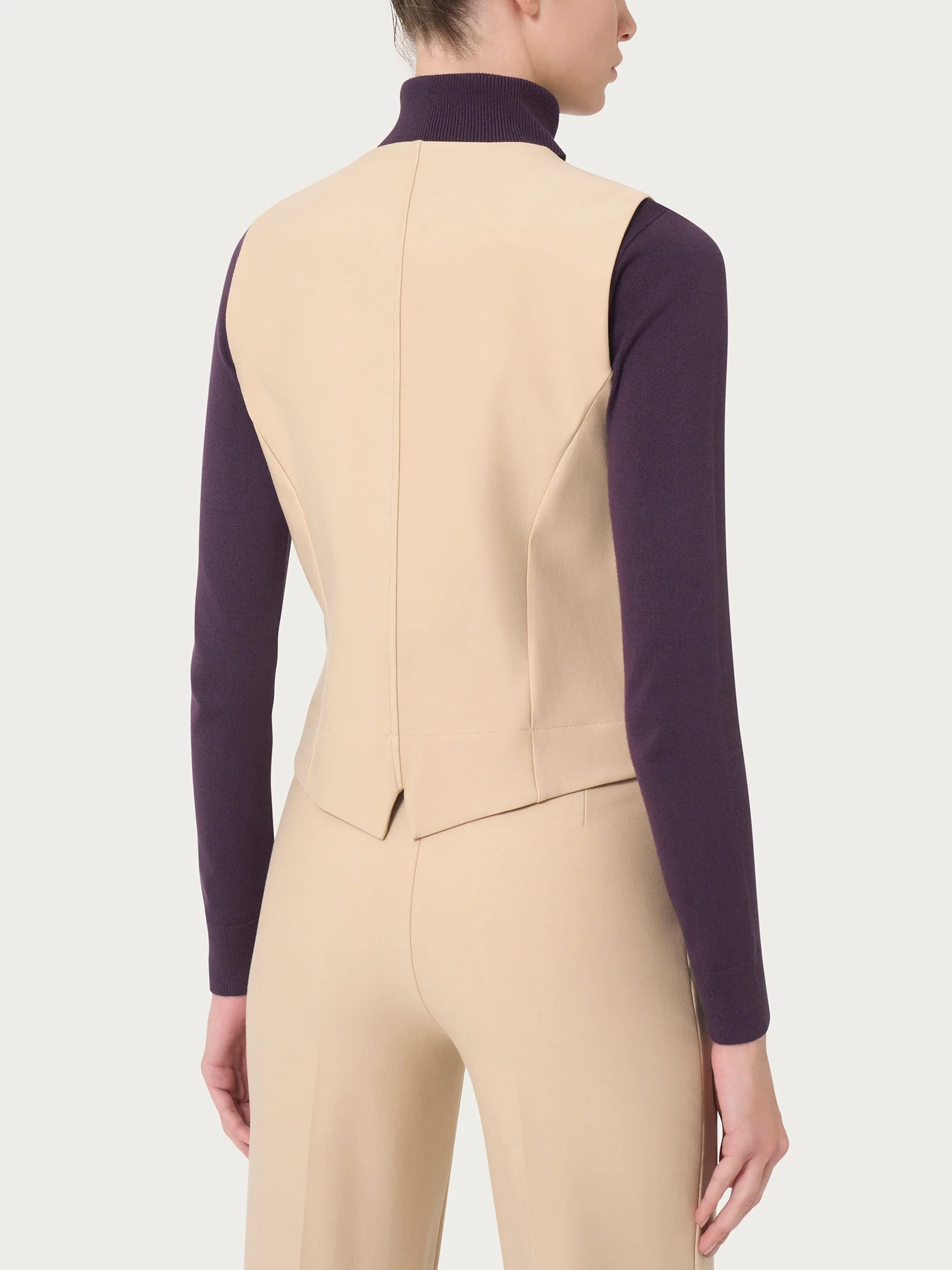 Gilet con quattro bottoni in Compact - Irish Cream - Image 2