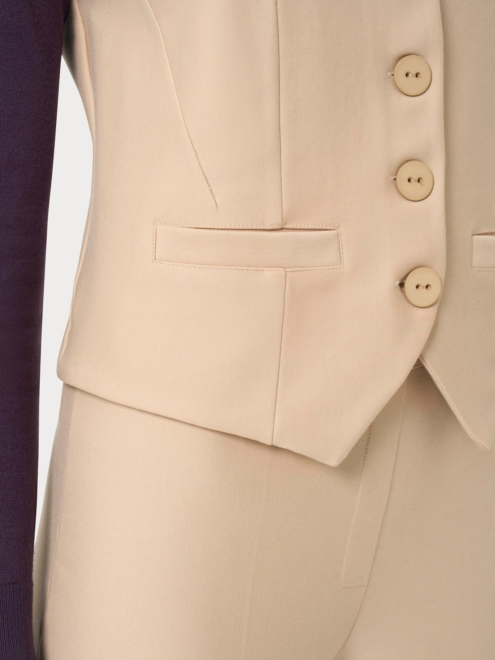 Gilet con quattro bottoni in Compact - Irish Cream - Image 3