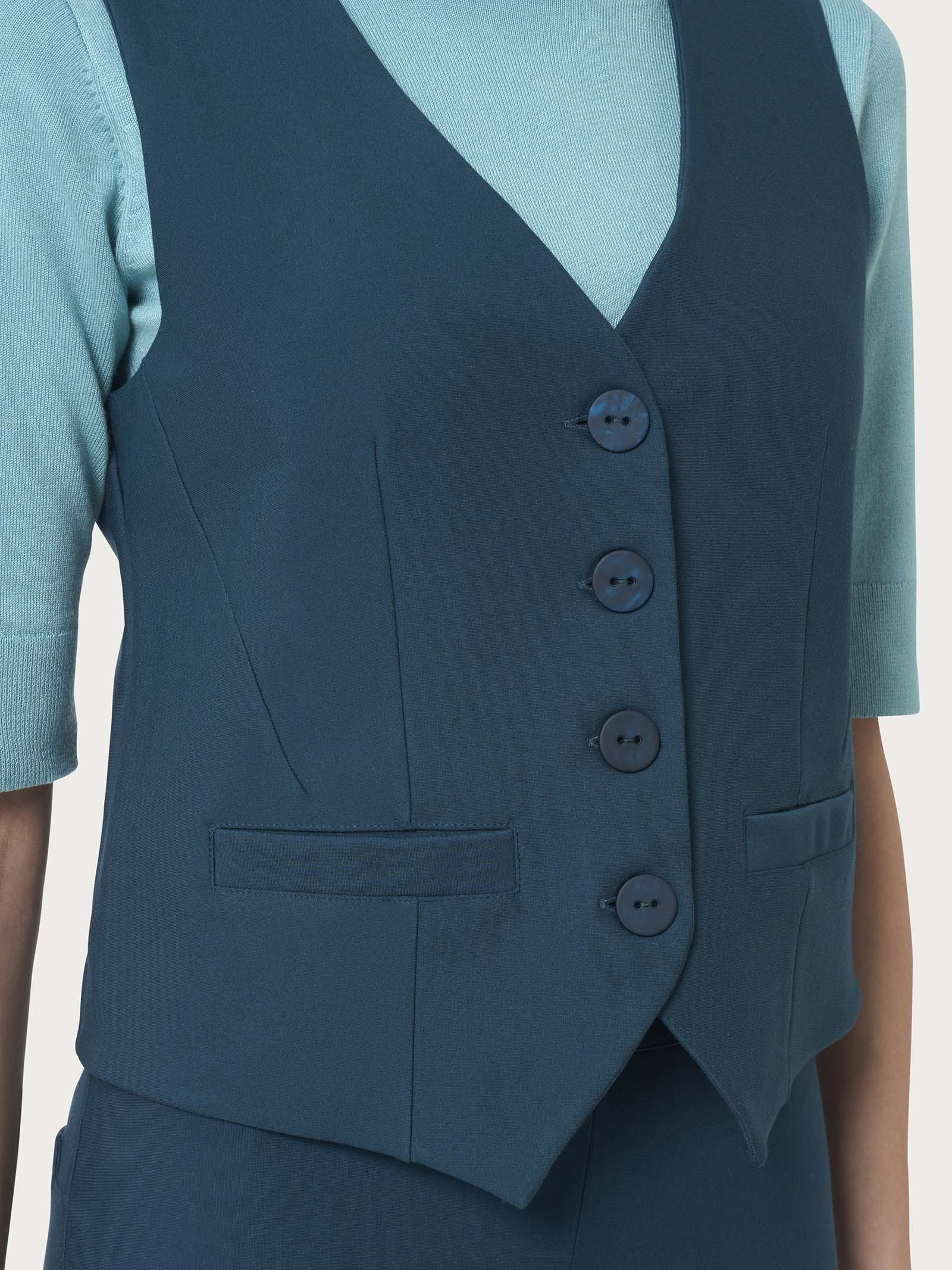 Gilet con quattro bottoni in Compact - Reflecting Pond - Image 3