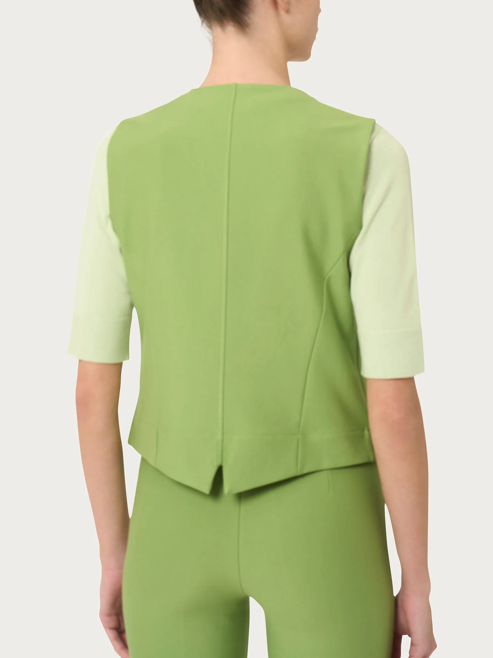 Gilet con quattro bottoni in Compact - Piquant Green - Image 2