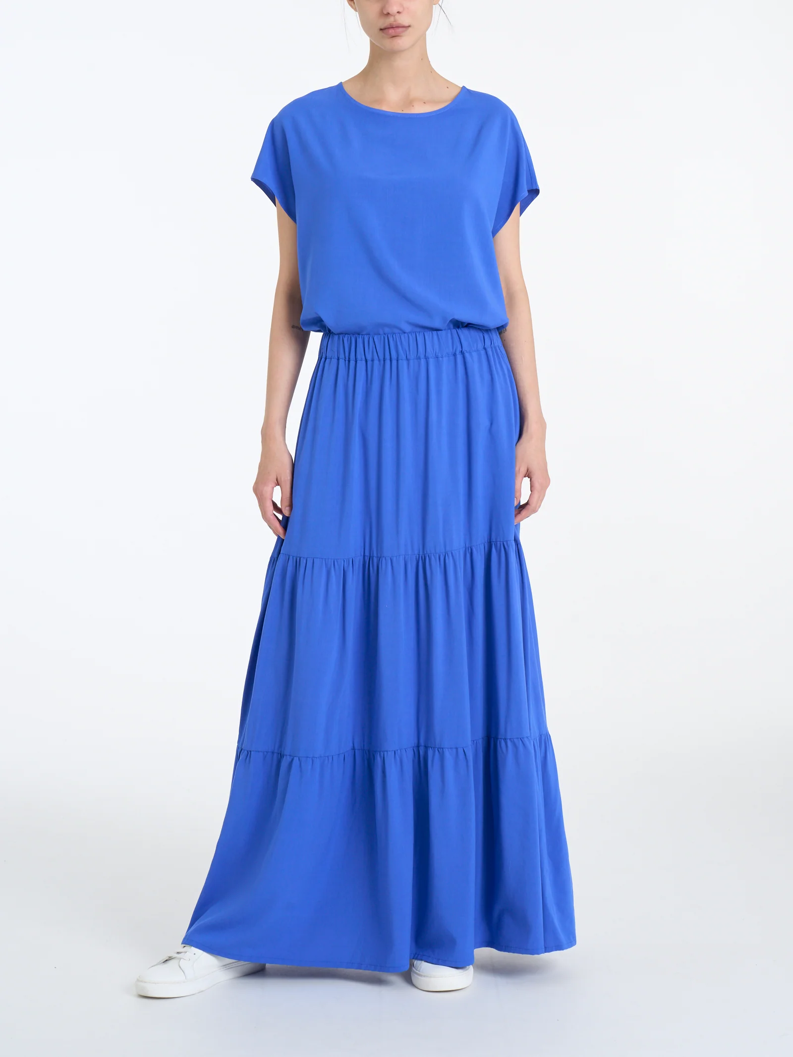 Gonna lunga tinta unita in Ecoseta - Dazzling Blue - Image 4