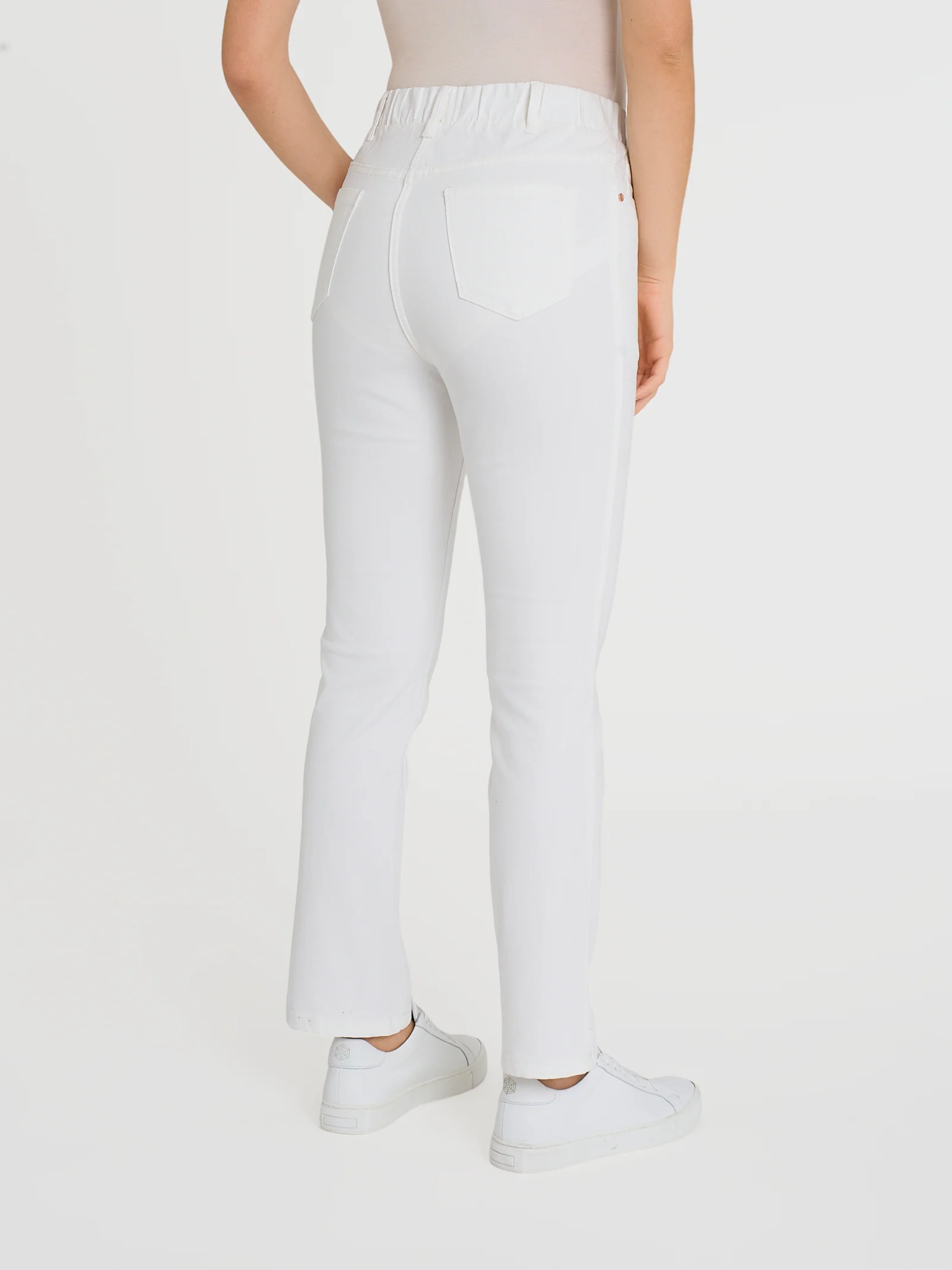 Jeans a gamba dritta con tasche in Light Denim - Bianco - Image 2