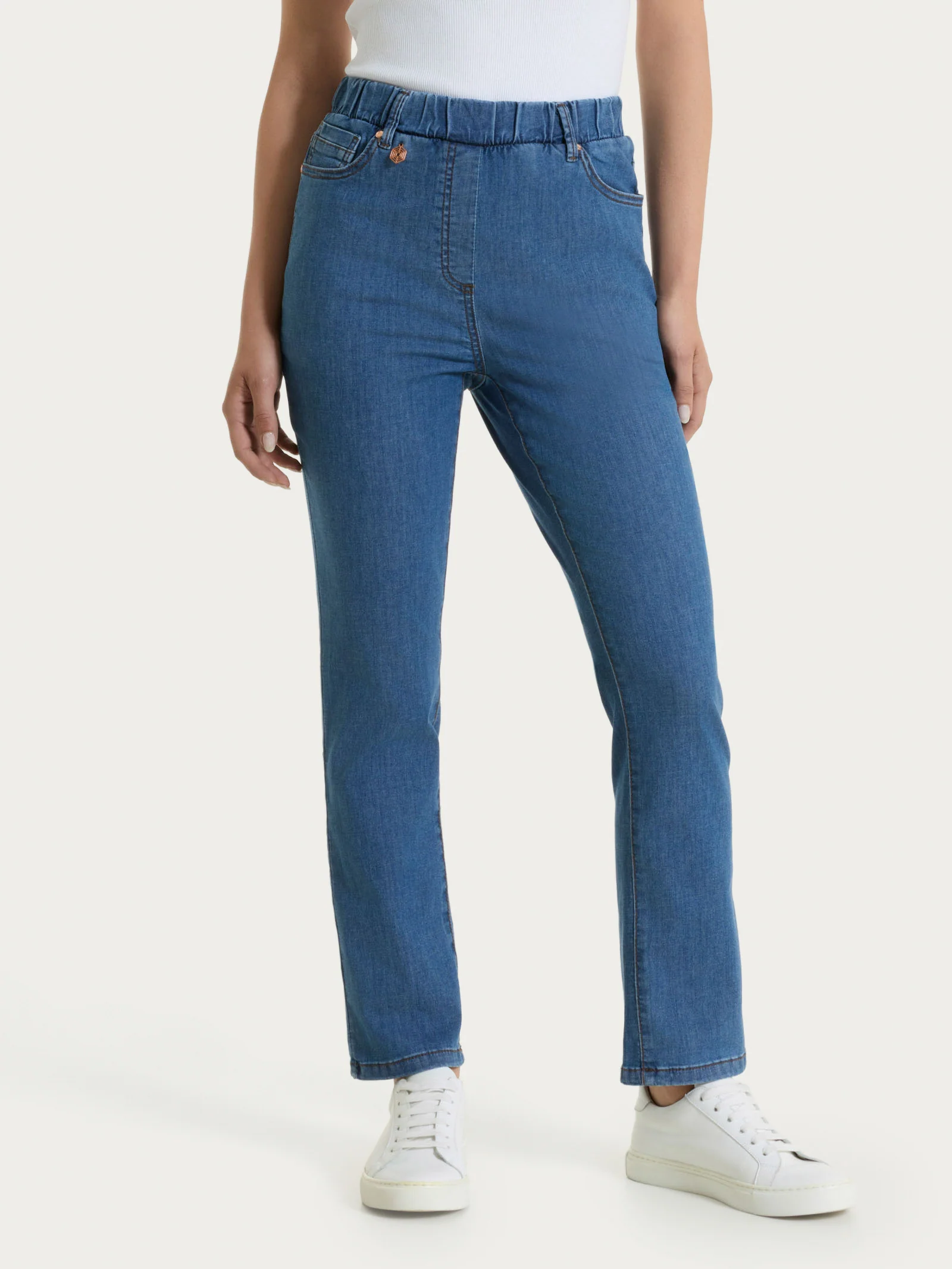 Jeans a gamba dritta con tasche in Light Denim - Delave'