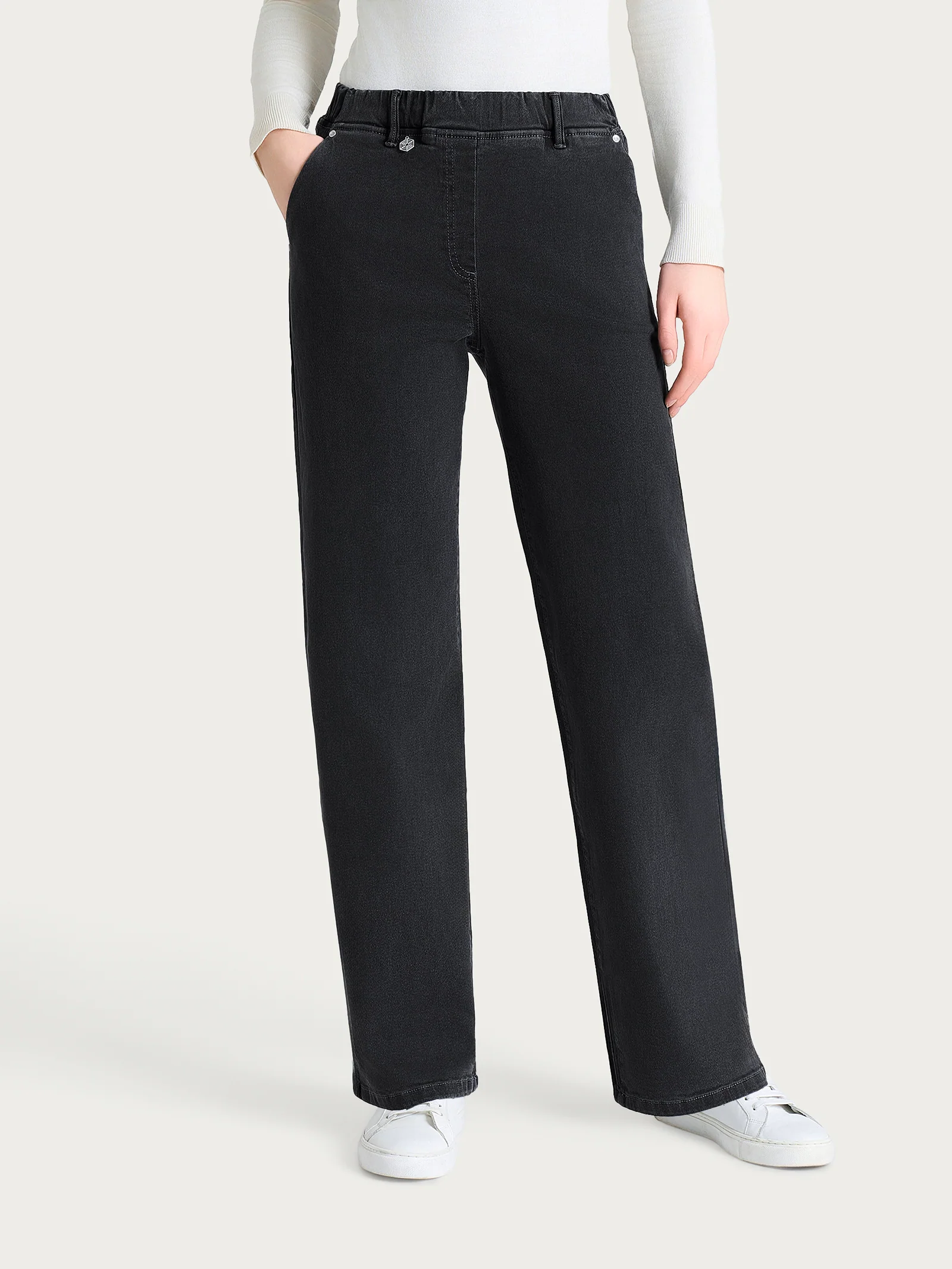 Jeans ampio con tasche in Super Denim - Antracite