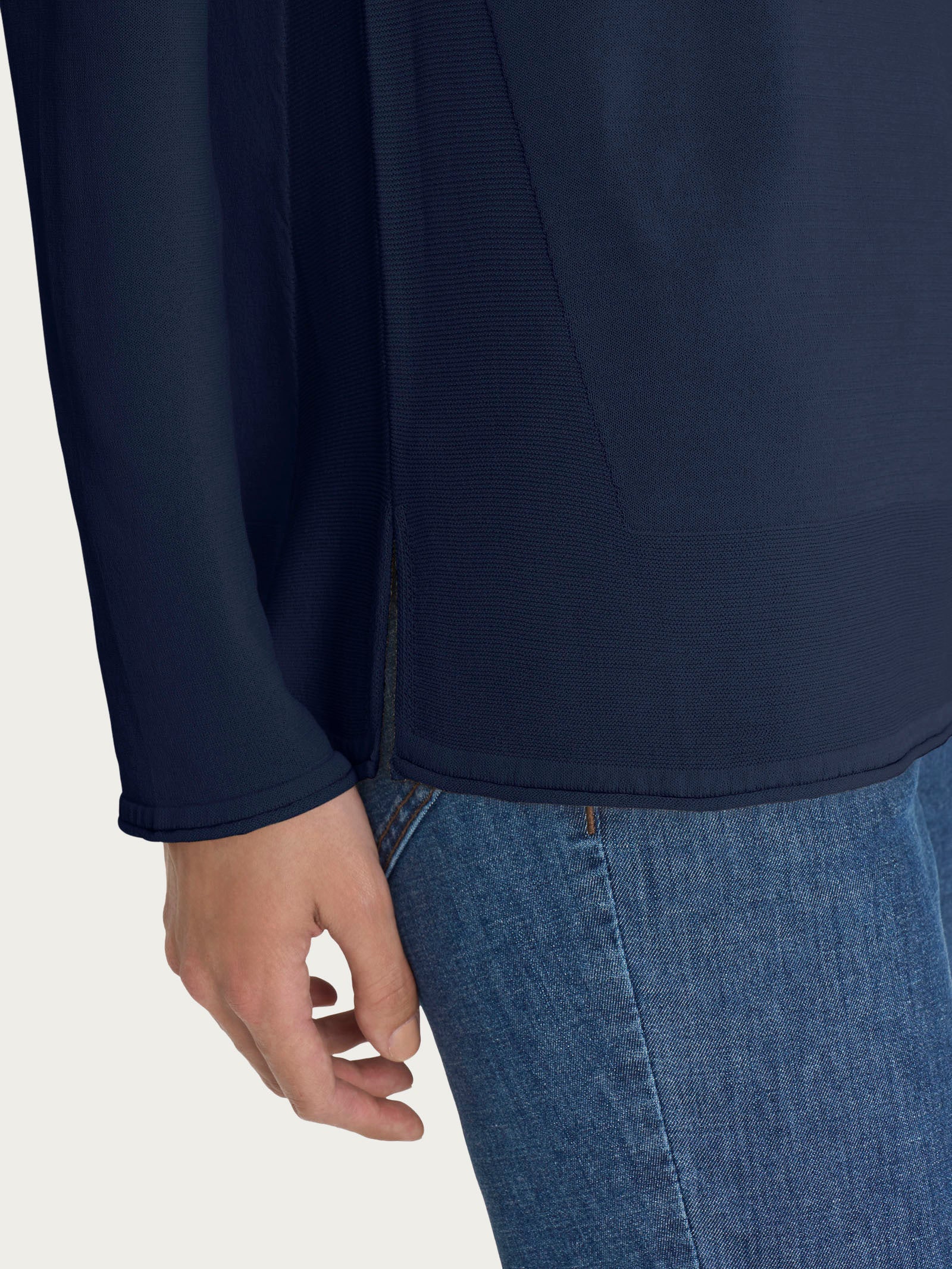 Maglia con collo a barchetta in Crêpe  - Bleu - Image 3