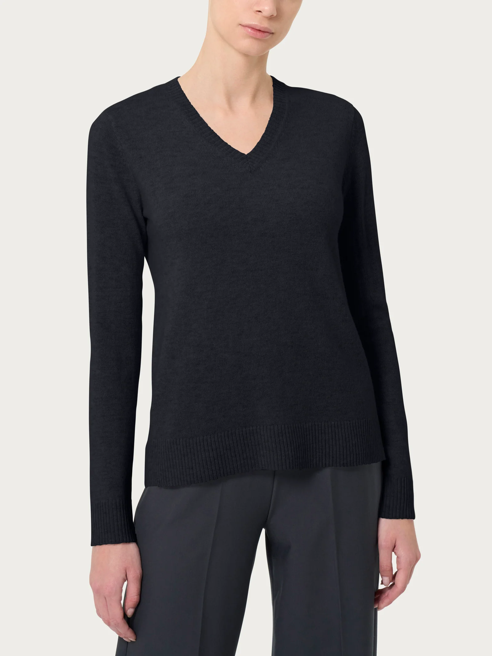 Maglia con scollo a V in cashmerino - Nero