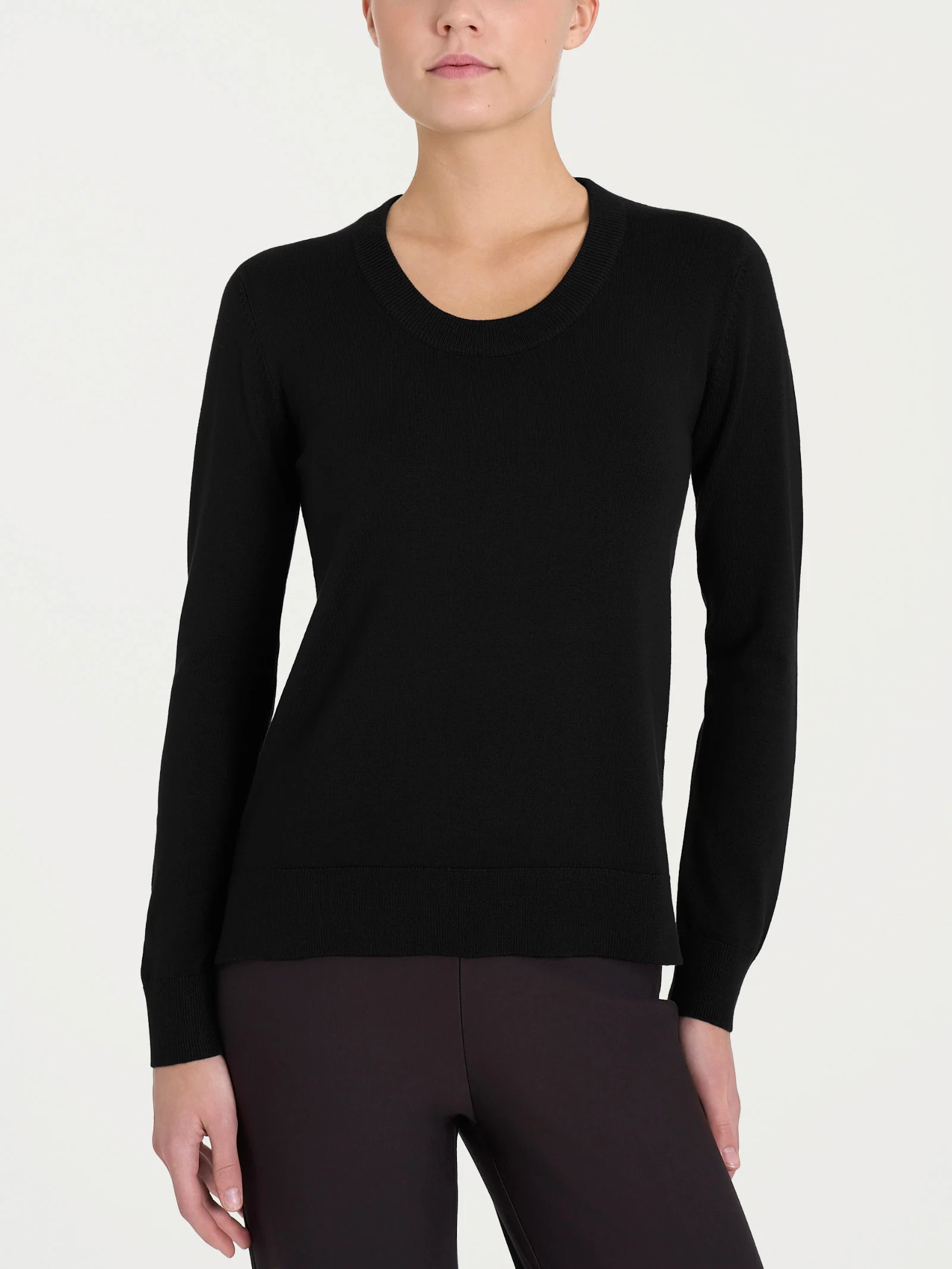 Maglia con scollo madonna Four Seasons - Nero