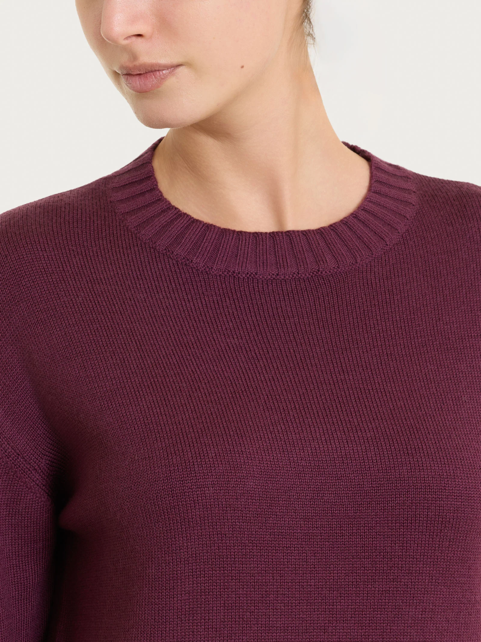 Maglia girocollo leggera in Merino Soft - Fig - Image 4