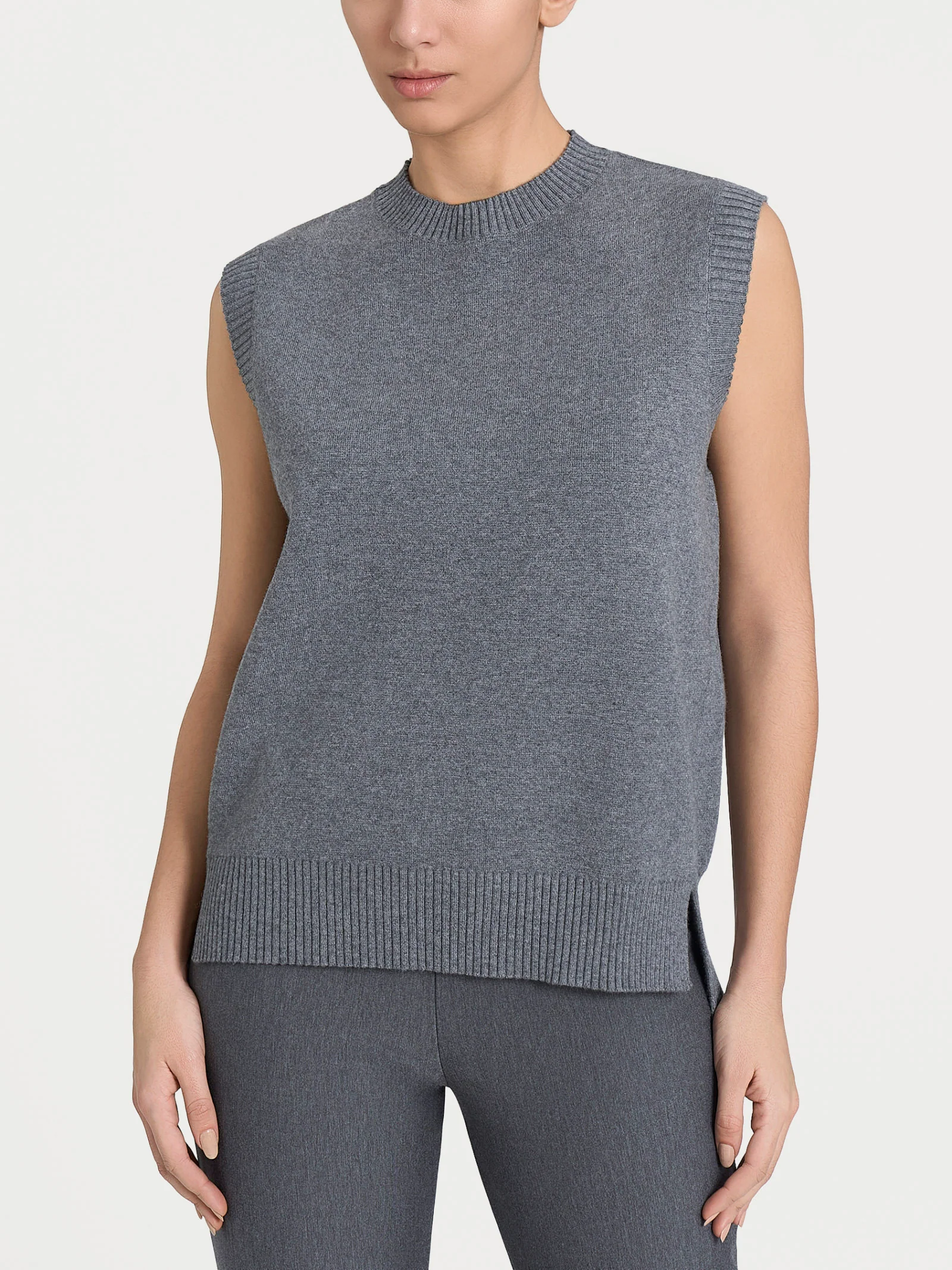 Maglia smanicata in Super Soft - Ferro Mel.