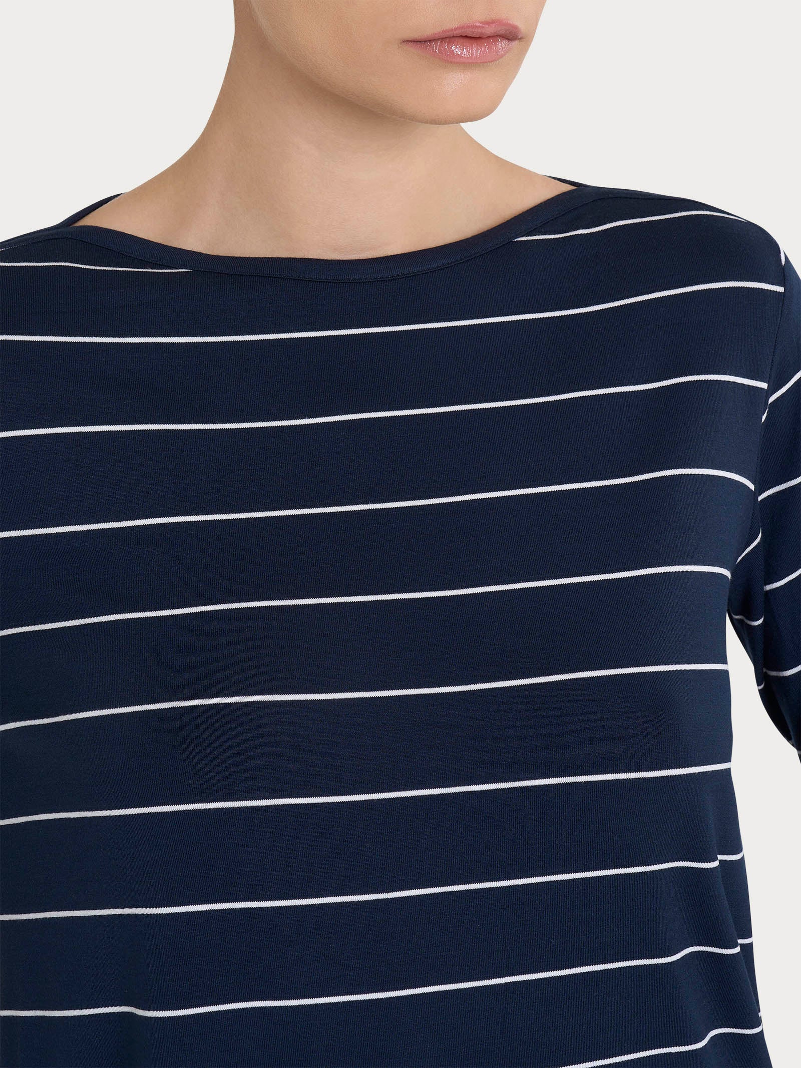 Maglietta soft con stripes spaziate in Viscosa Summer  - Fant. Bleu Riga Spaziata - Image 3