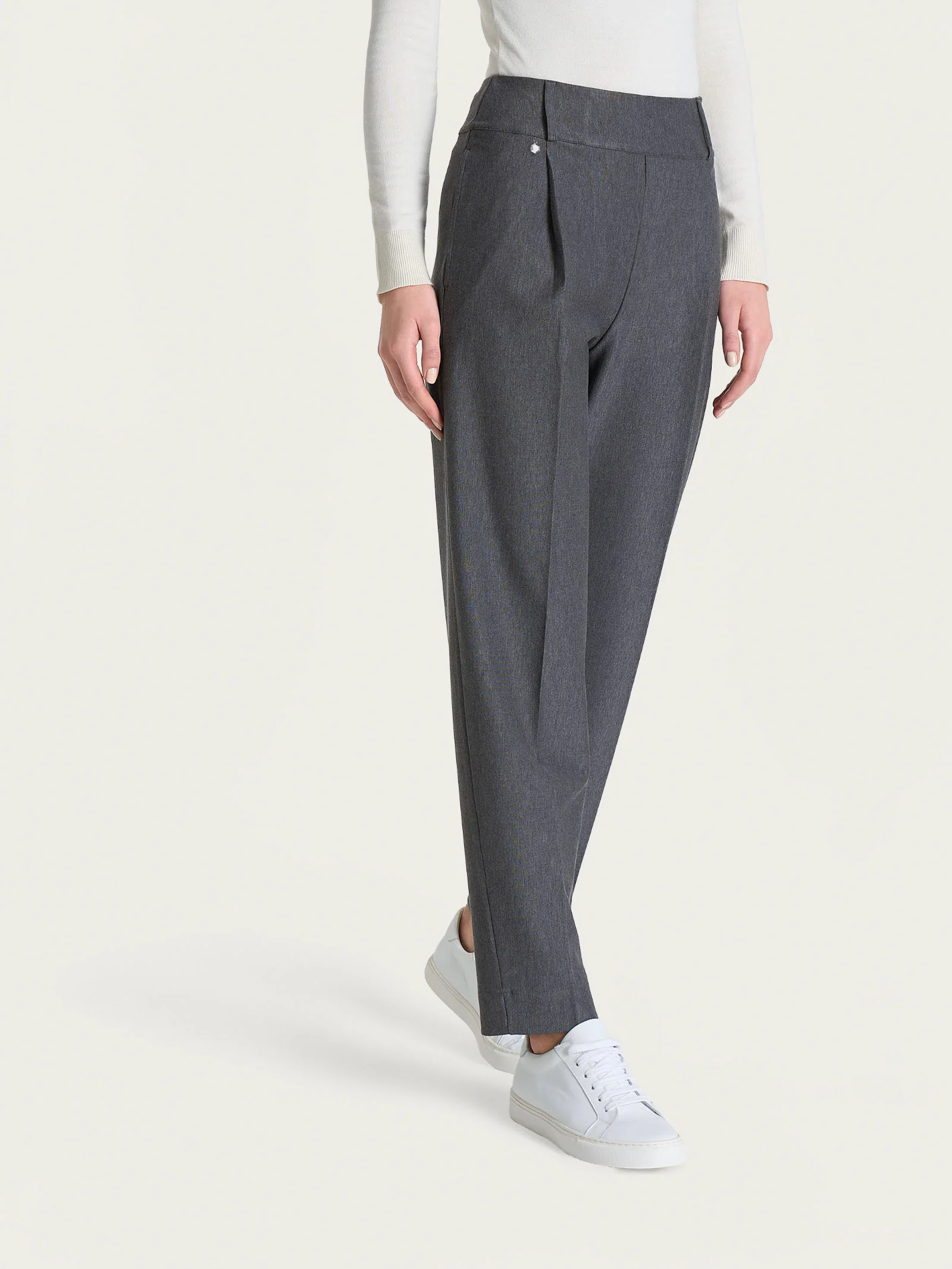 Pantalone a carota con tasche e pinces in Compact - Ardesia Mel.