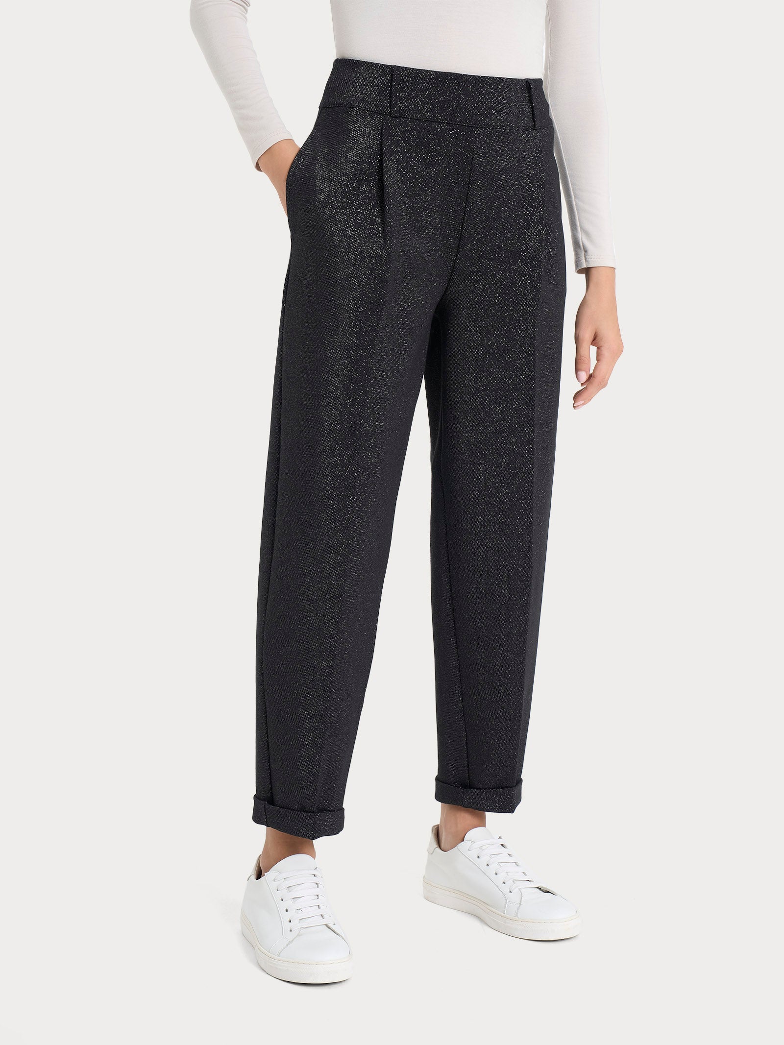 Pantalone a carota con tasche e pinces in tessuto Eco Jacquard - Fant.Nero