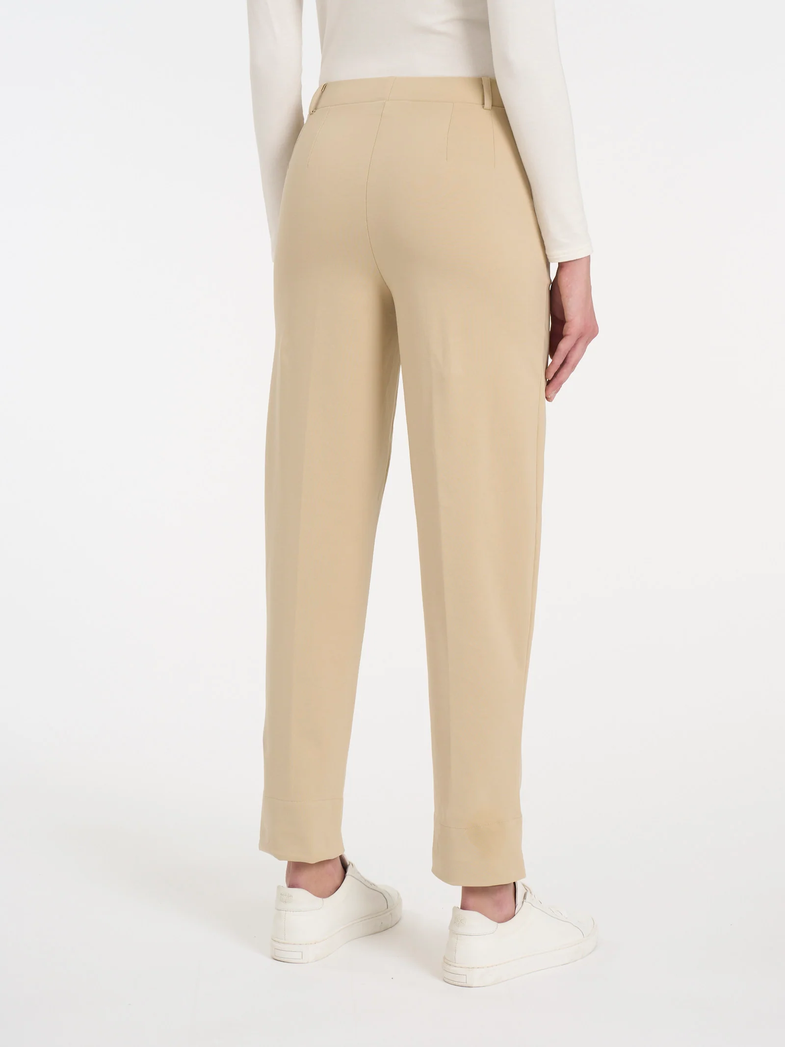 Pantalone a carota con tasche in Compact Light - Irish Cream - Image 4