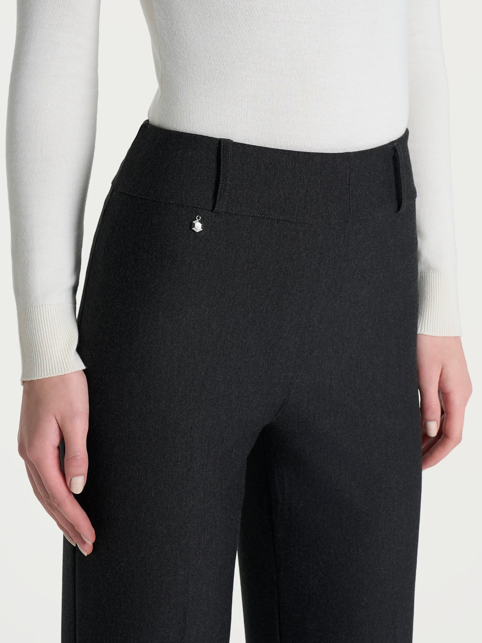Pantalone a carota in Compact - Oscuro Mel. - Image 3