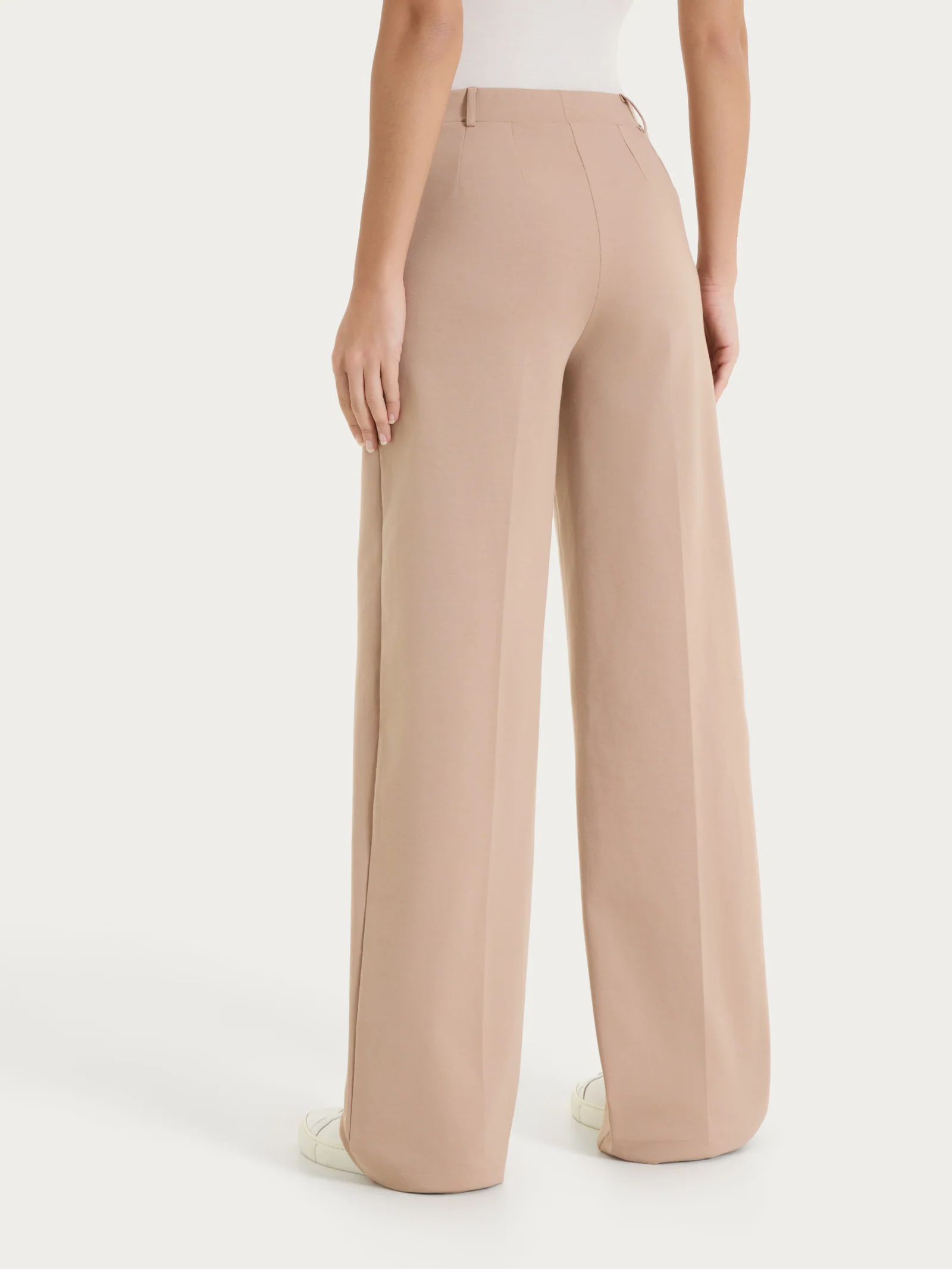 Pantalone a palazzo con tasche in Compact Light - Warm Taupe - Image 2