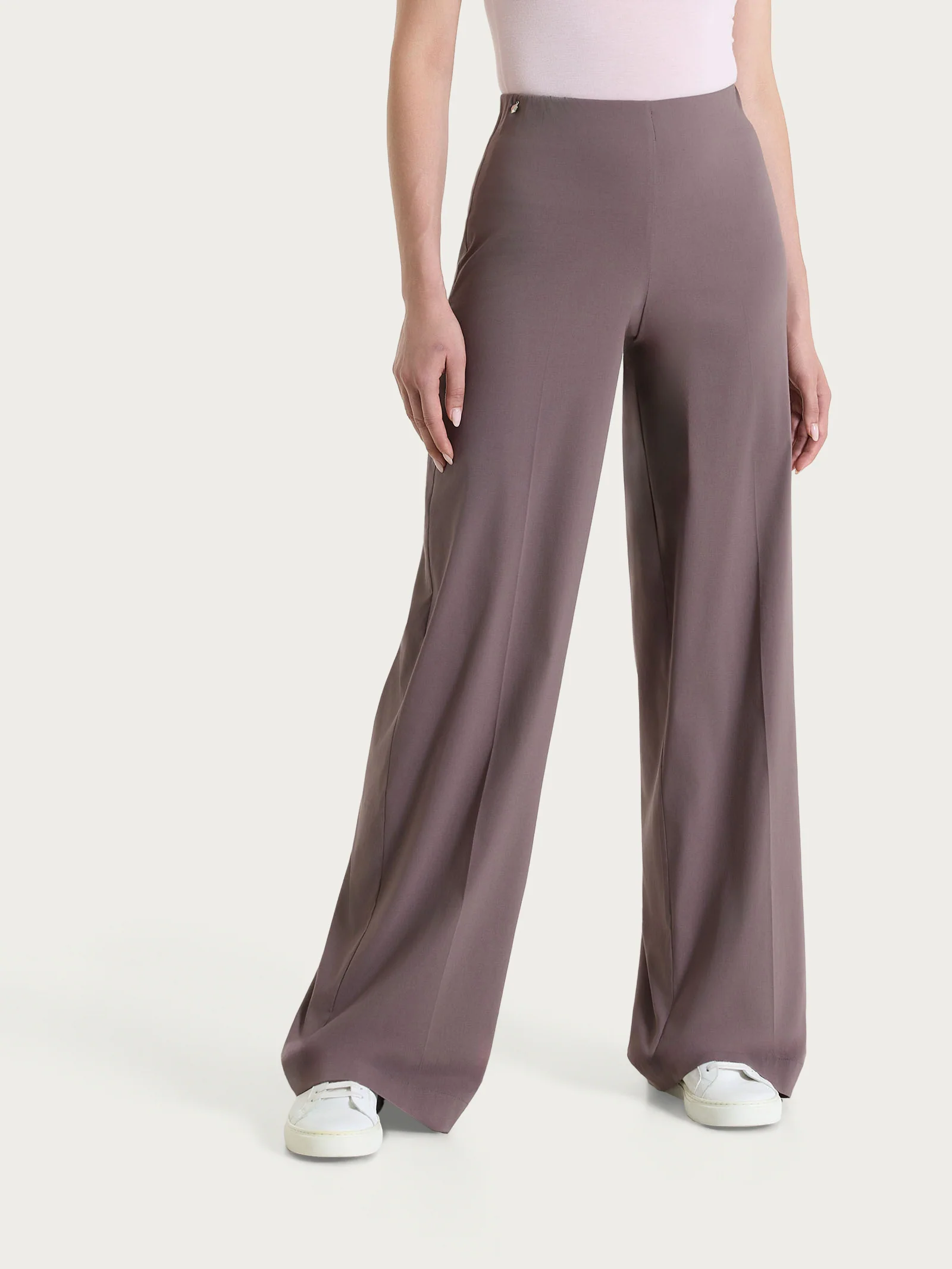Pantalone a palazzo leggero in Super Fresh - Plum Truffle