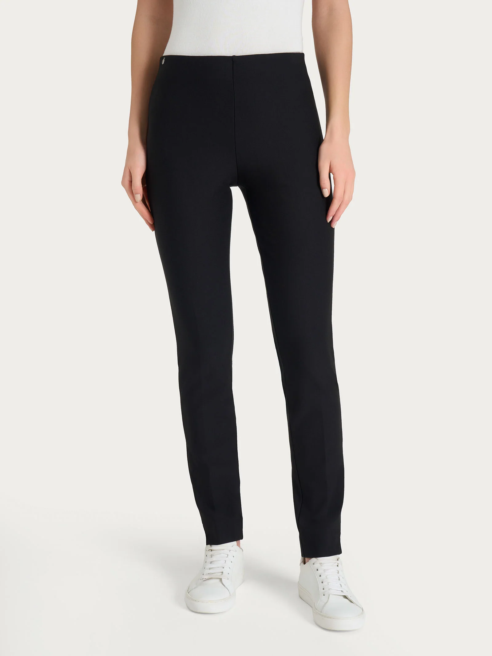 Pantalone a sigaretta con spacchetti in Compact - Nero