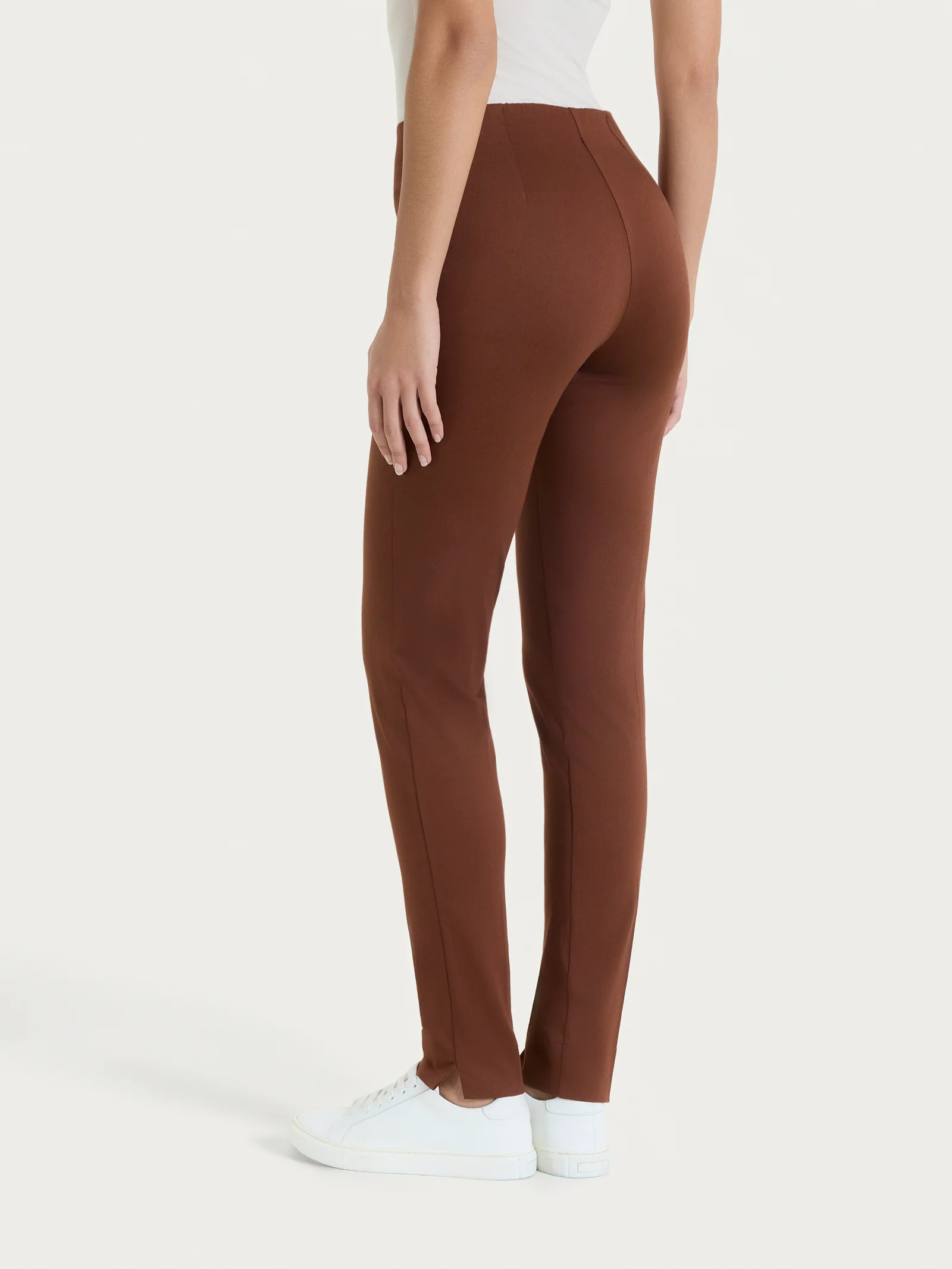 Pantalone a sigaretta con spacchetti in Satin Power - Cappuccino - Image 2