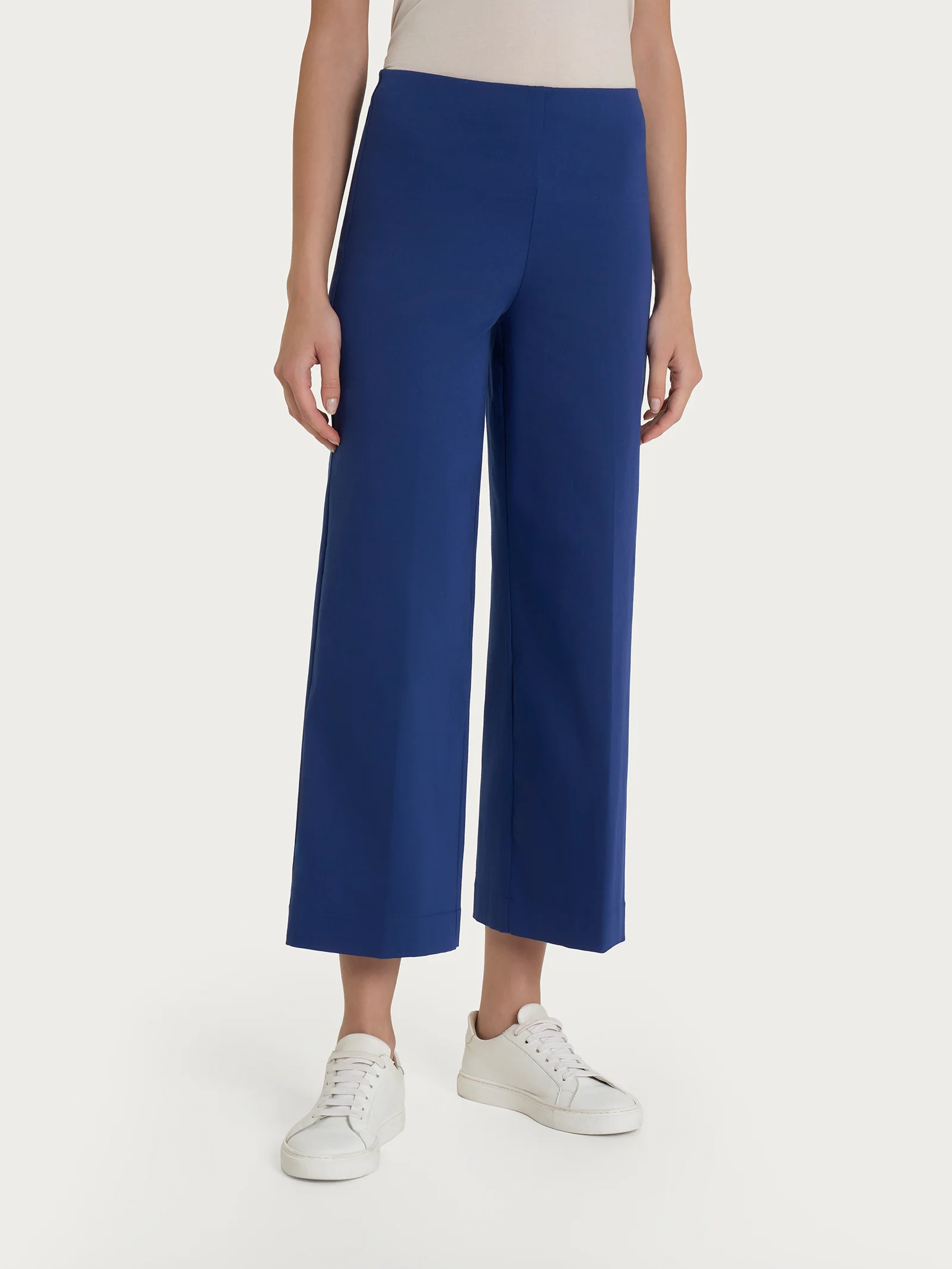 Pantalone ampio alla caviglia in Satin Power - Blueberry