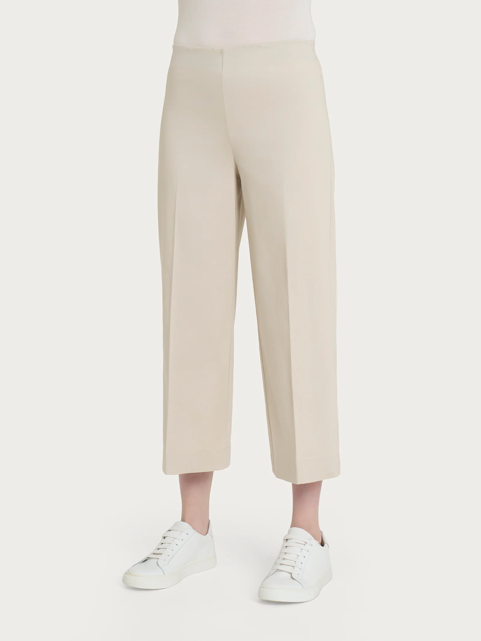 Pantalone ampio alla caviglia in Satin Power - Champignon