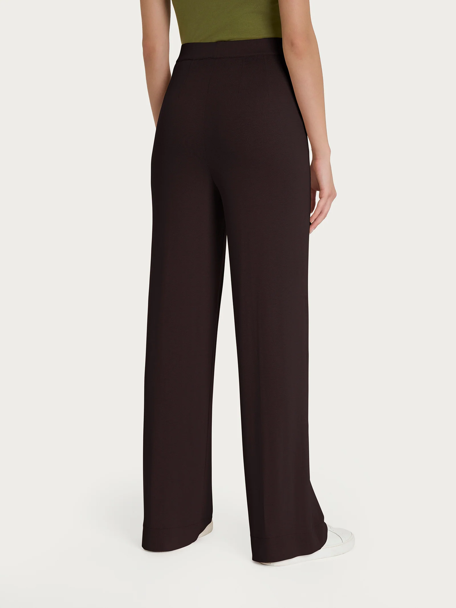 Pantalone ampio con tasche in jersey di viscosa crêpe - Chocolate Torte - Image 2