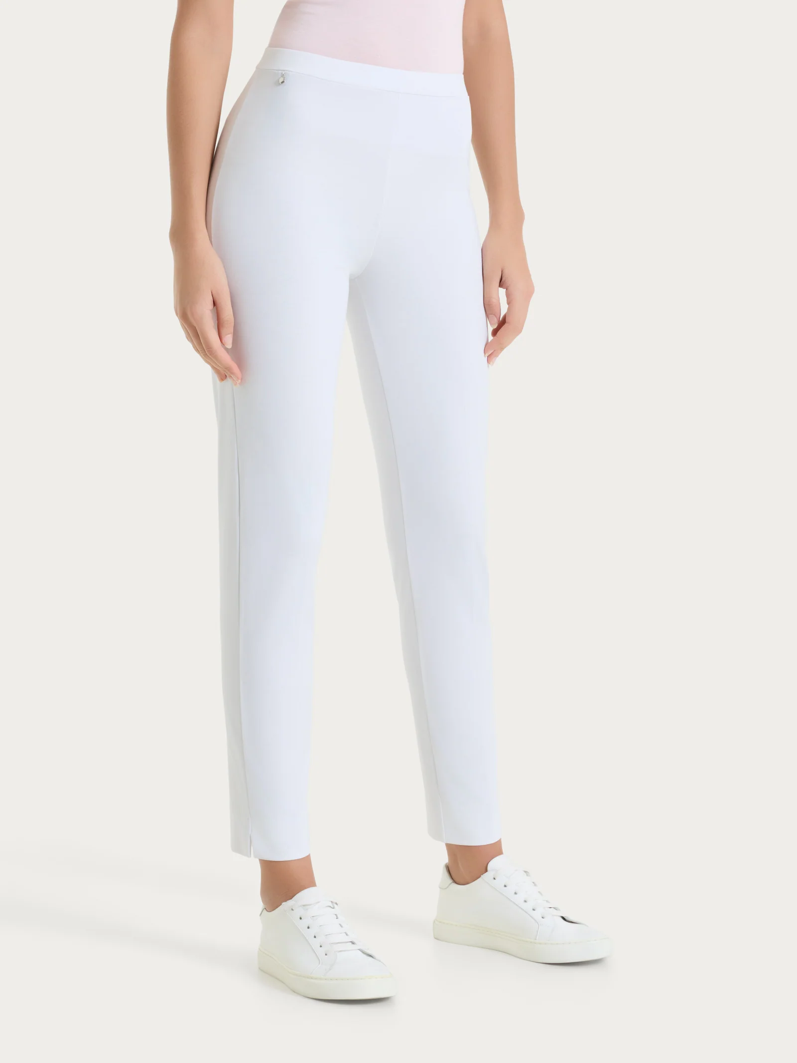 Pantalone capri con spacchetti in Compact Light - Bianco