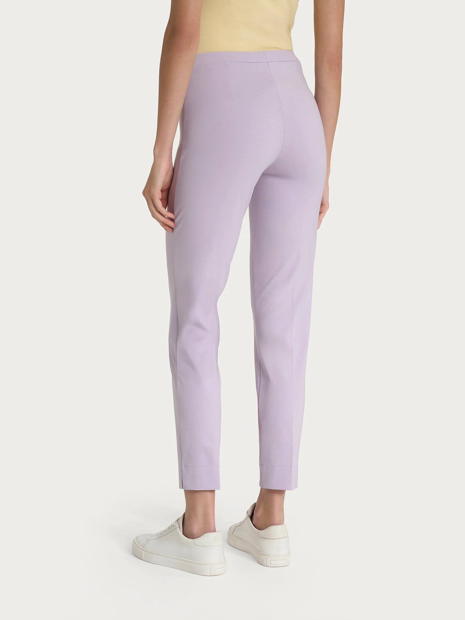Pantalone capri con spacchetti in Compact Light - Thistle - Image 2