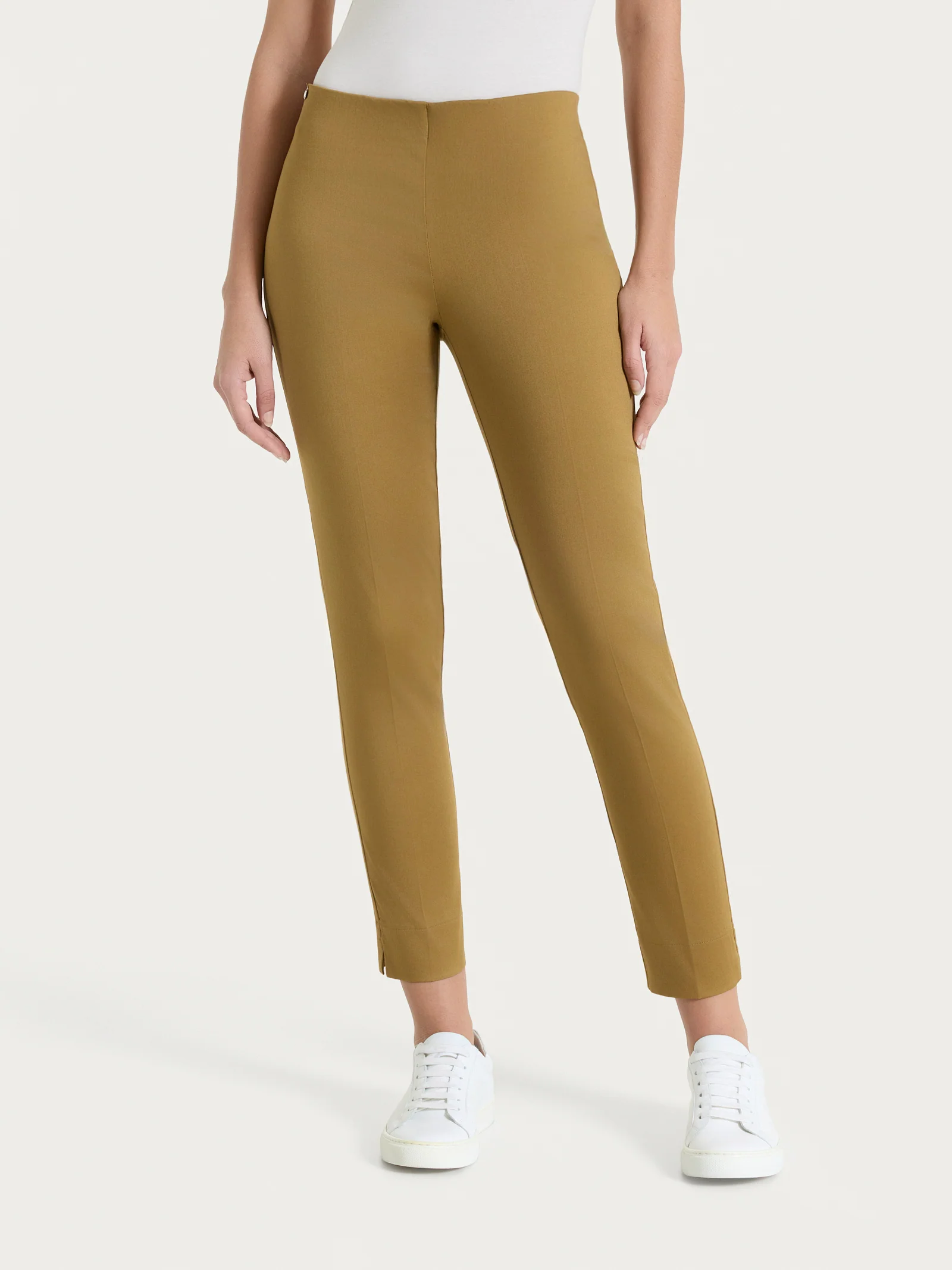 Pantalone capri con spacchetti in Satin Power - Dull Gold
