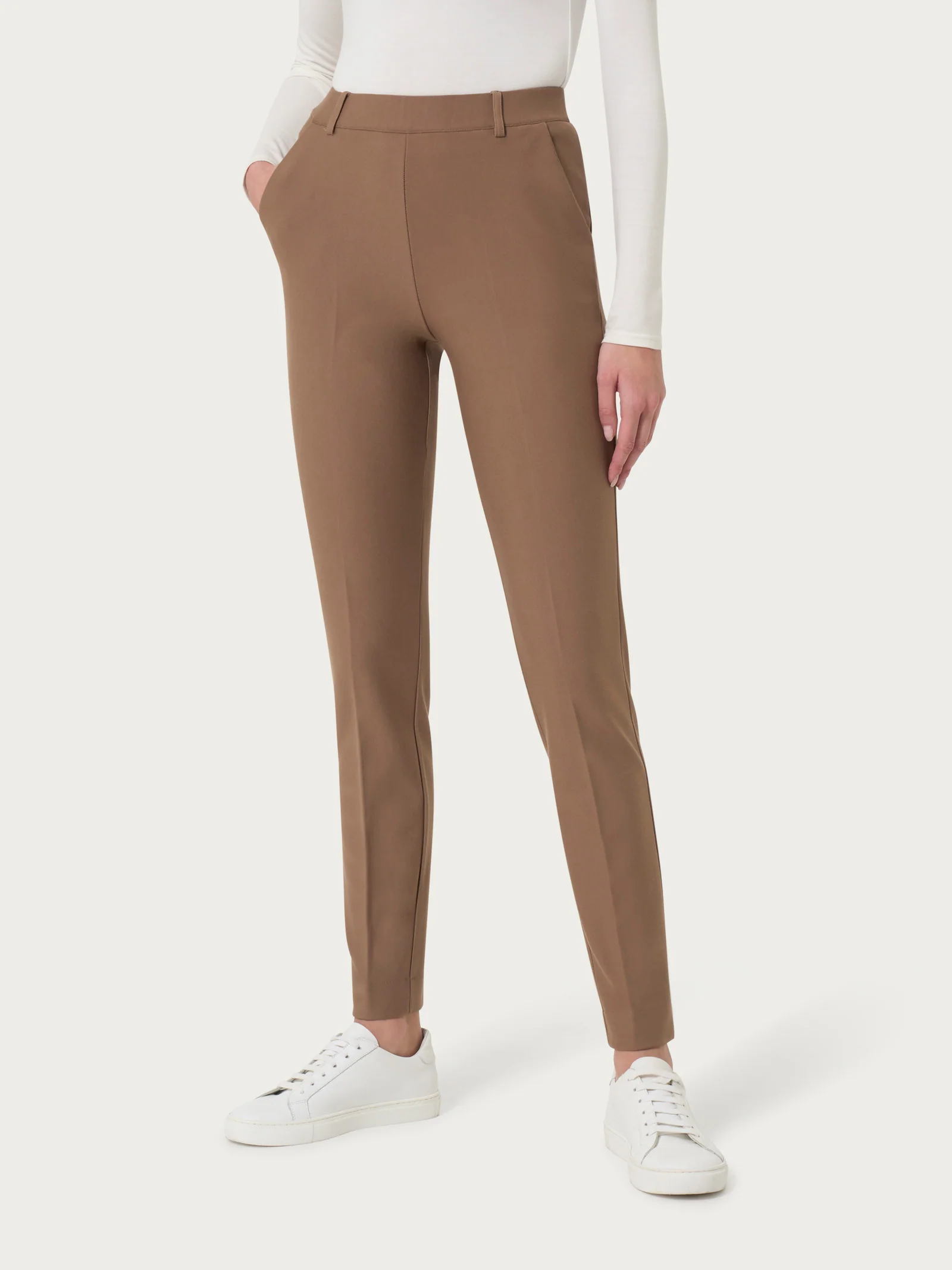 Pantalone chino slim con tasche in Compact - Pine Bark