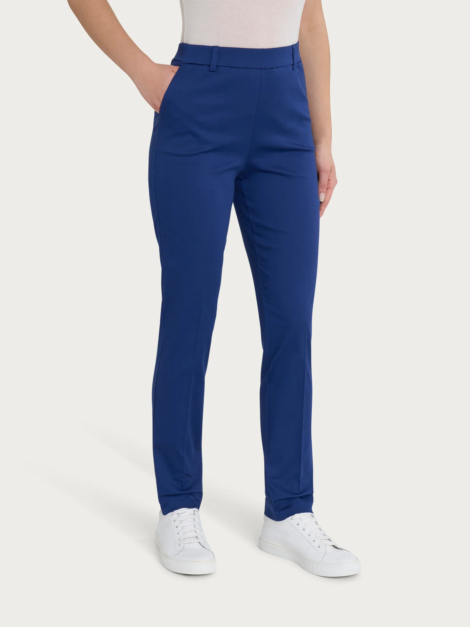 Pantalone chino slim con tasche in Satin Power - Blueberry