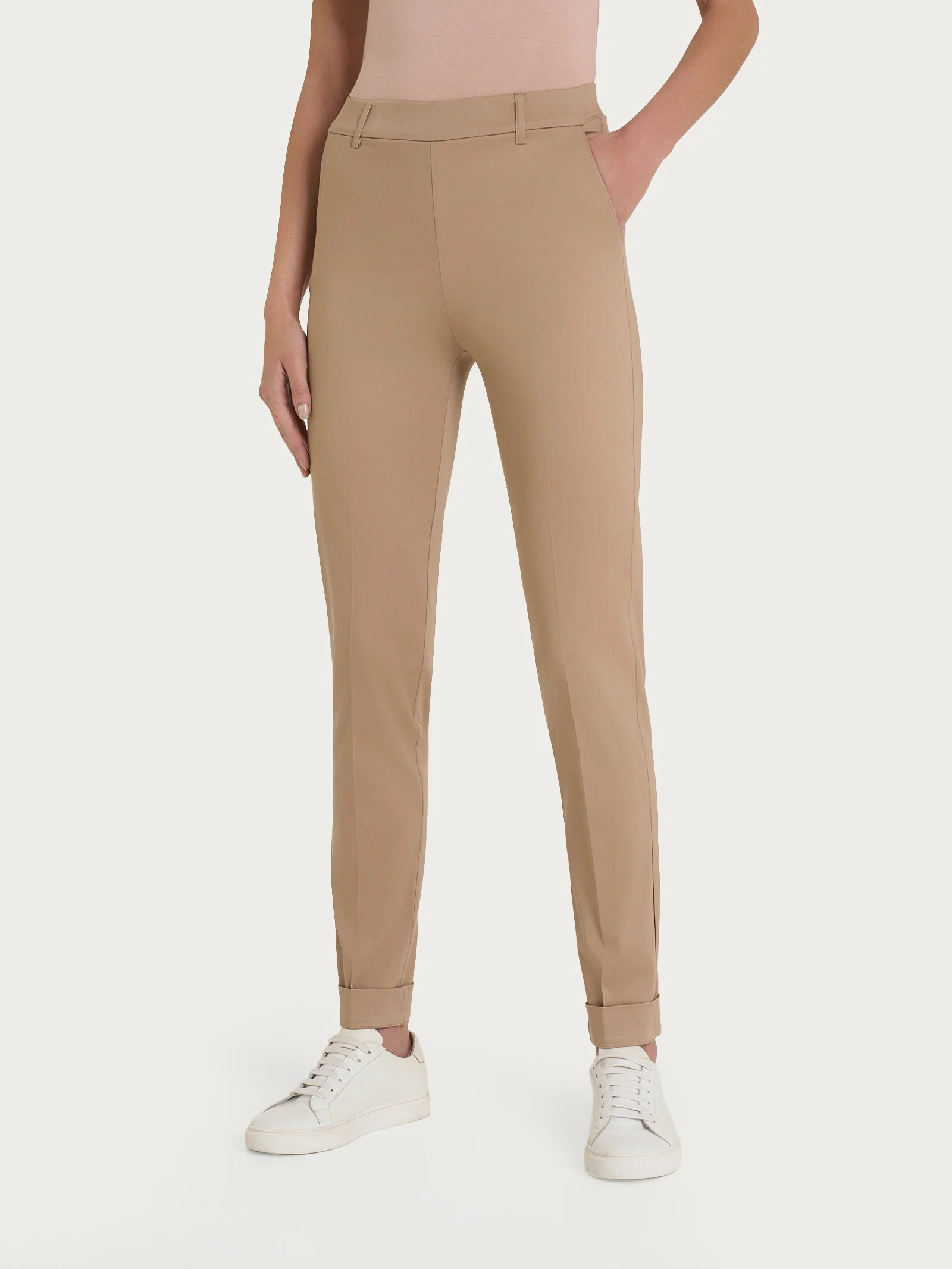 Pantalone chino slim con tasche in Satin Power - Warm Taupe