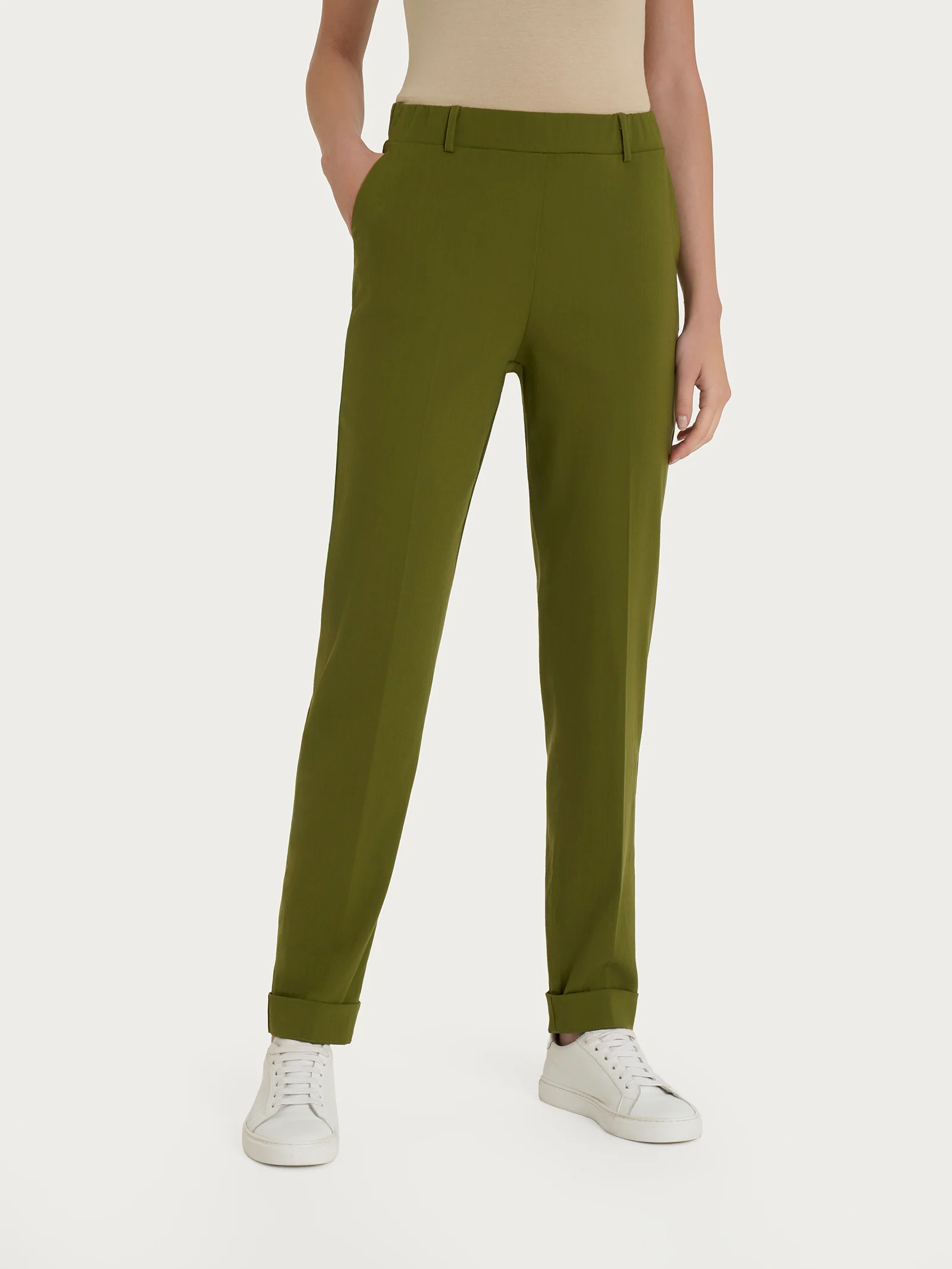 Pantalone chino slim con tasche in Super Natural - Sphagnum