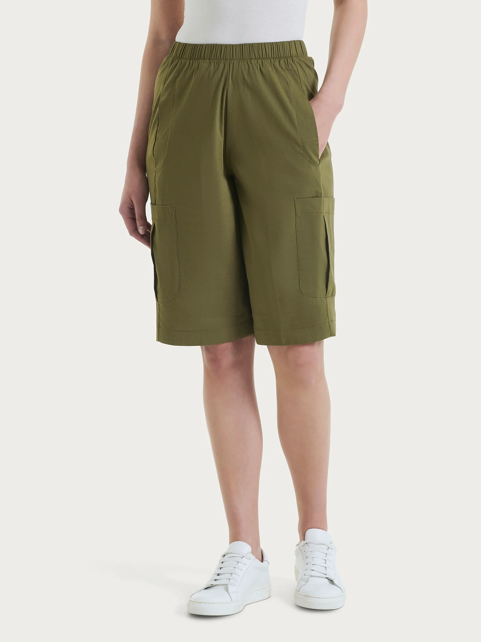 Pantalone corto Cargo in Super Fresh - Dark Olive