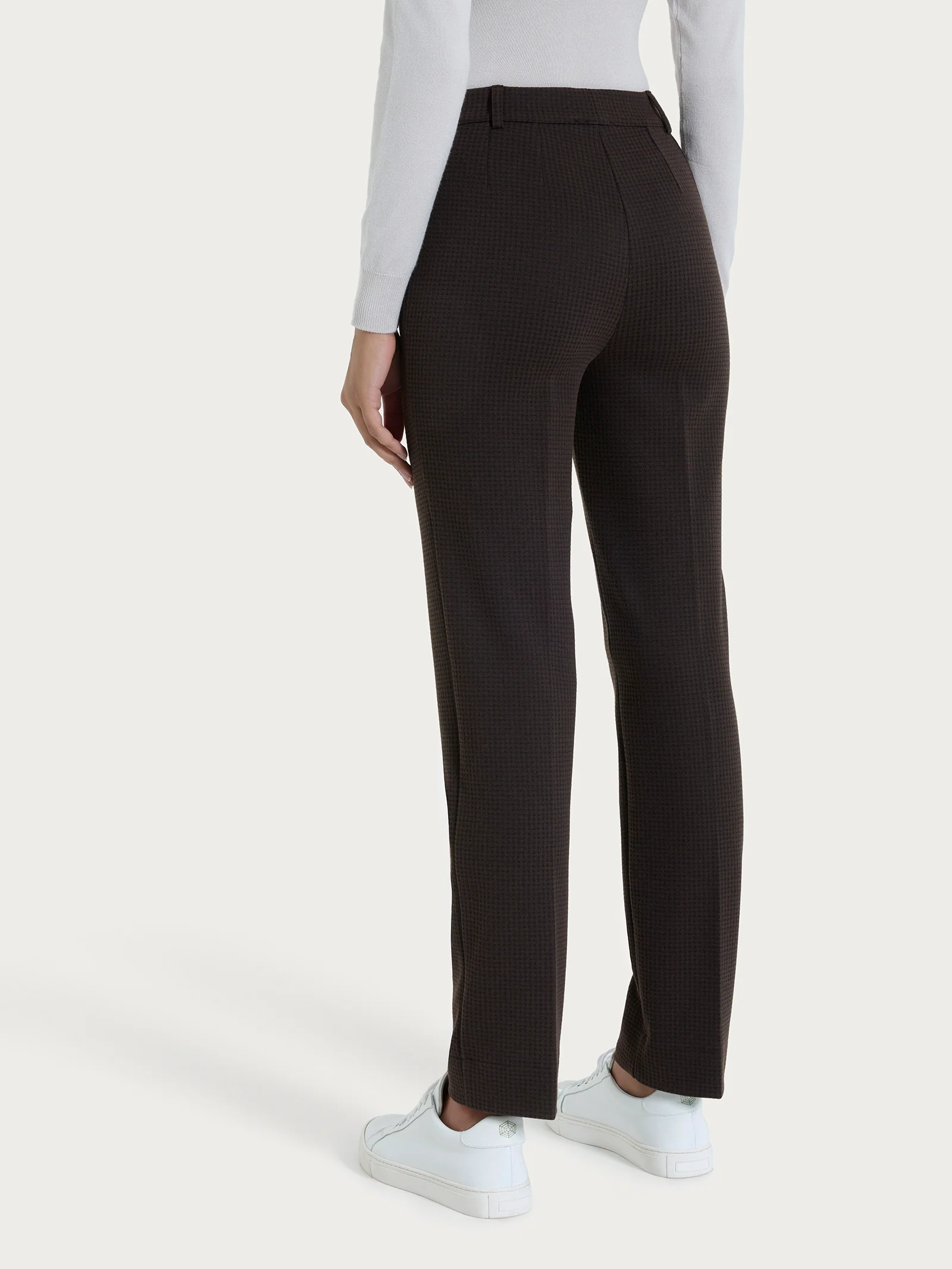 Pantalone dritto con tasche e micro check in Eco Jacquard - Fant. Chocolate Torte - Image 2